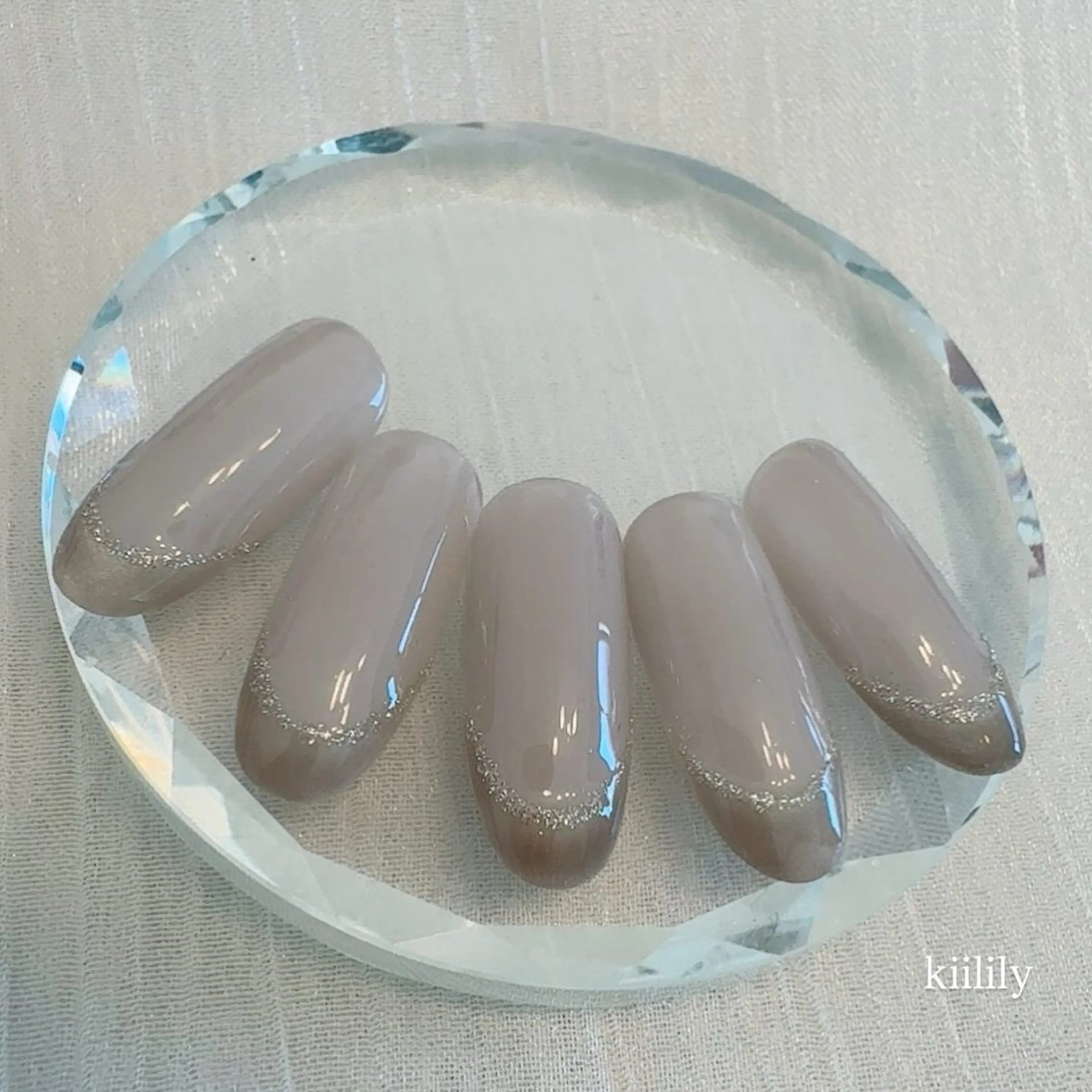 ネイル マグネットネイル ワンカラーネイル ハンドネイル kii .のネイルデザイン