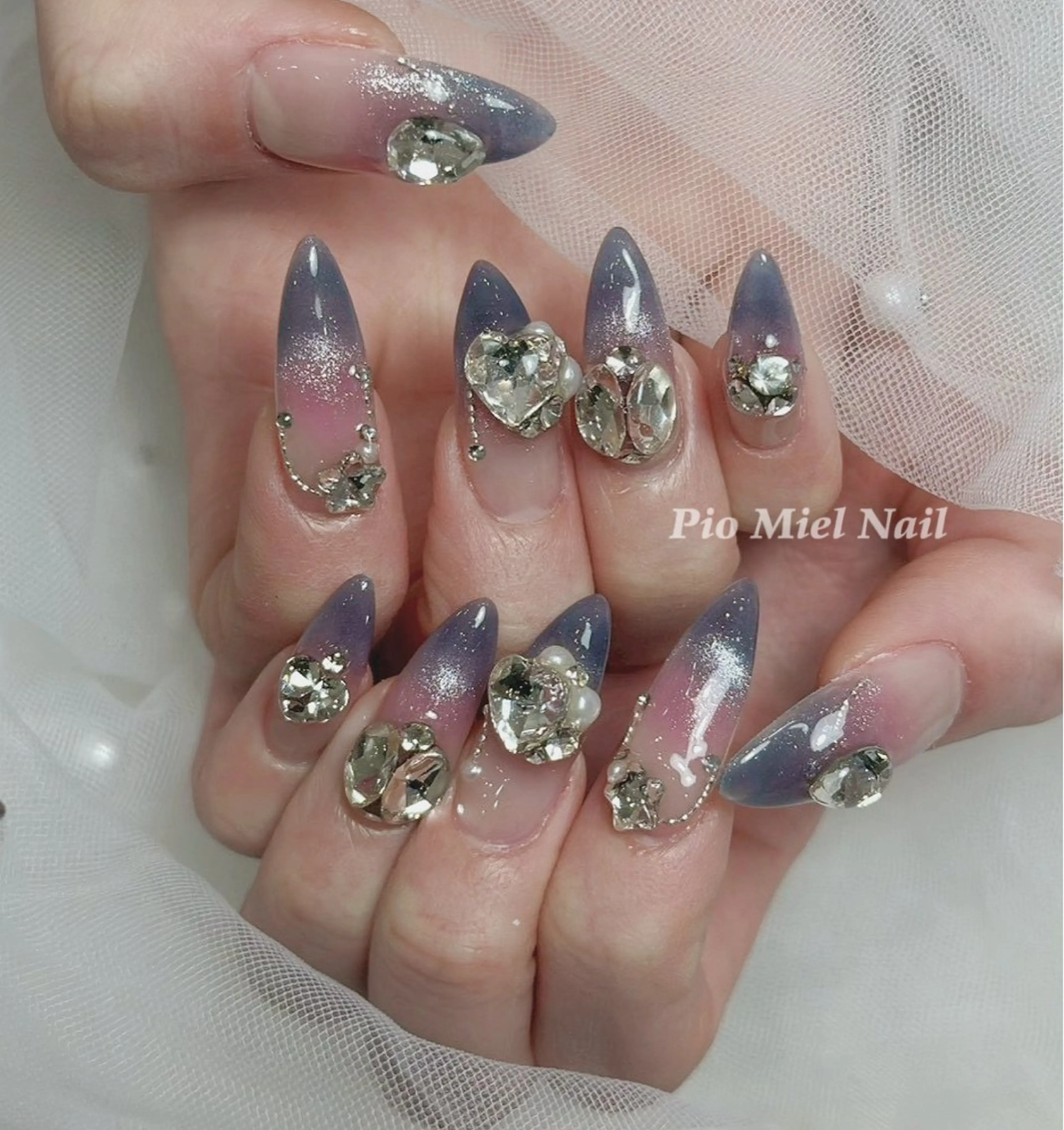 ネイル 韓国ネイル マグネットネイル ニュアンスネイル シンプルネイル ツイードネイル ハンドネイル ハンドケア Pio Mielのネイルデザイン