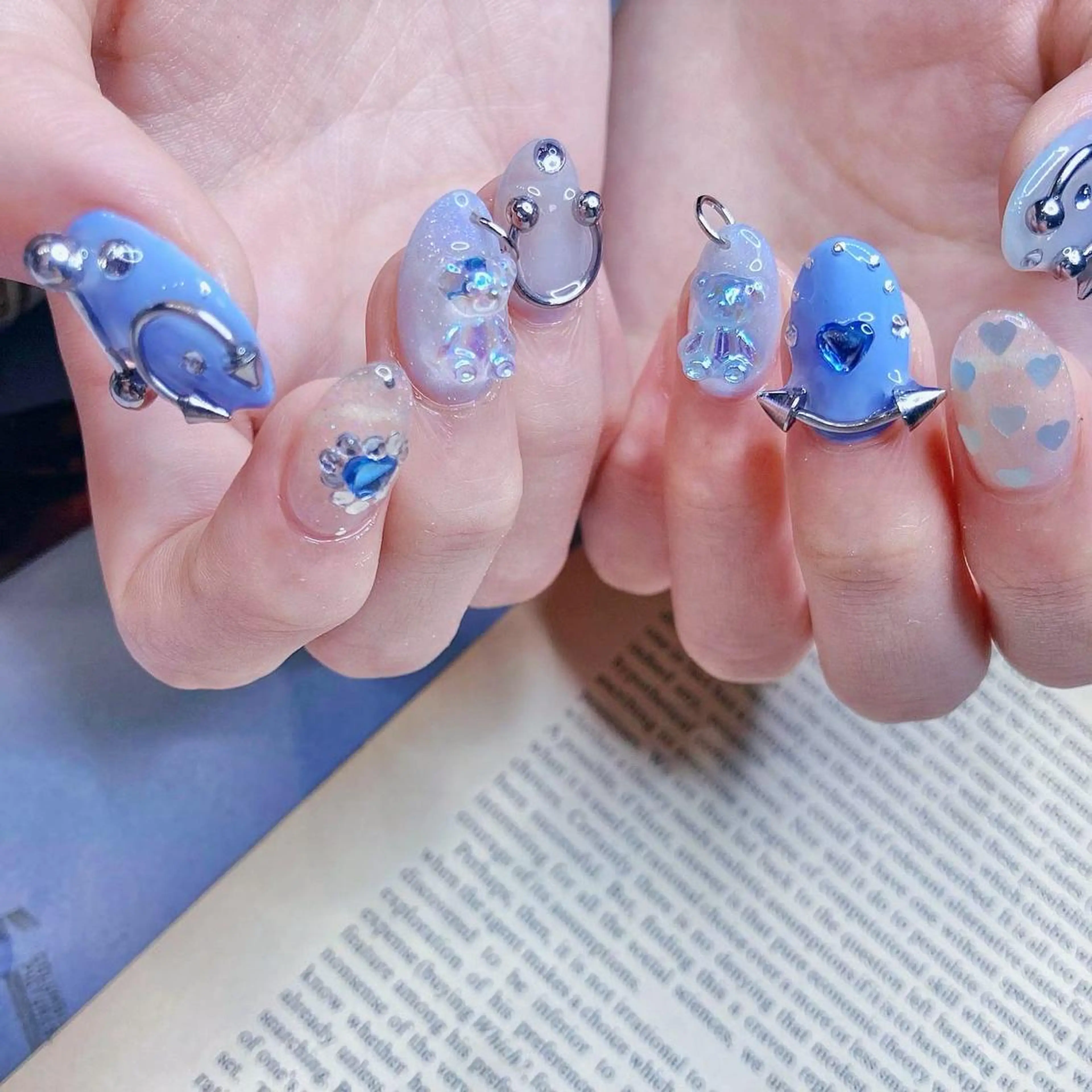 ネイル NOIROUGE所属・NOI ROUGEのネイルデザイン