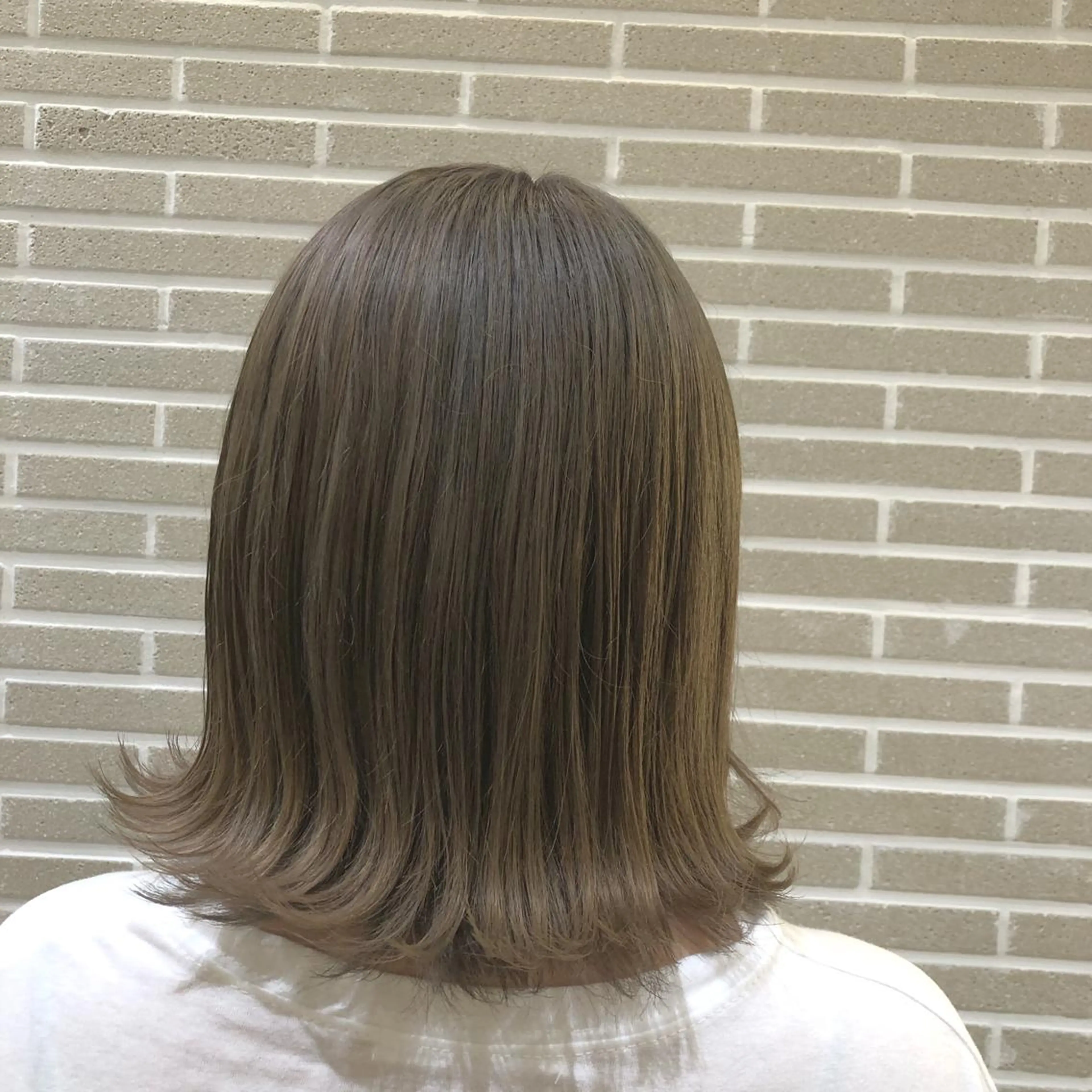 ミディアム カット ヘアカラー トリートメント 植田 菜月のヘアスタイル