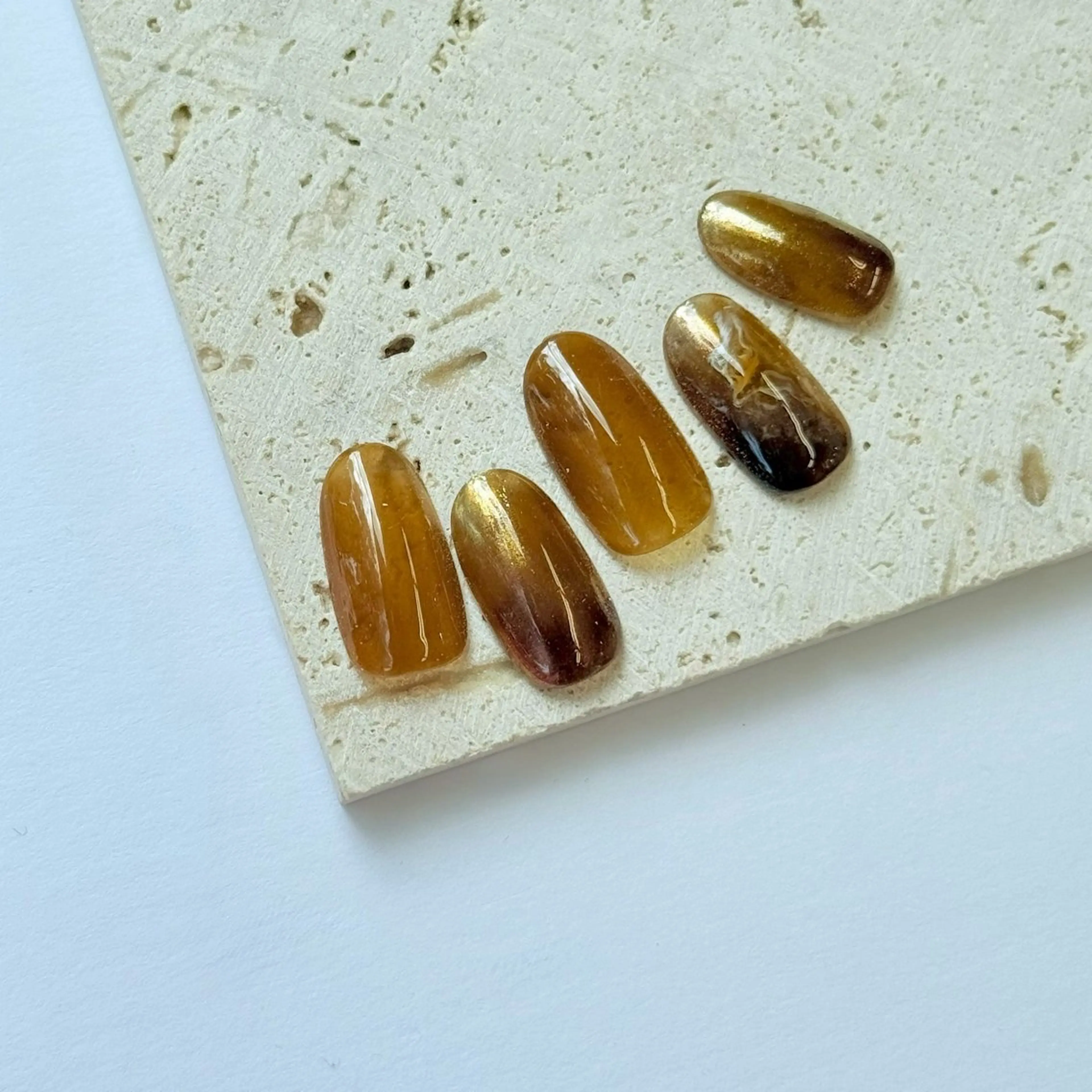 ネイル アートネイル MAXKELLY MAIKAのネイルデザイン