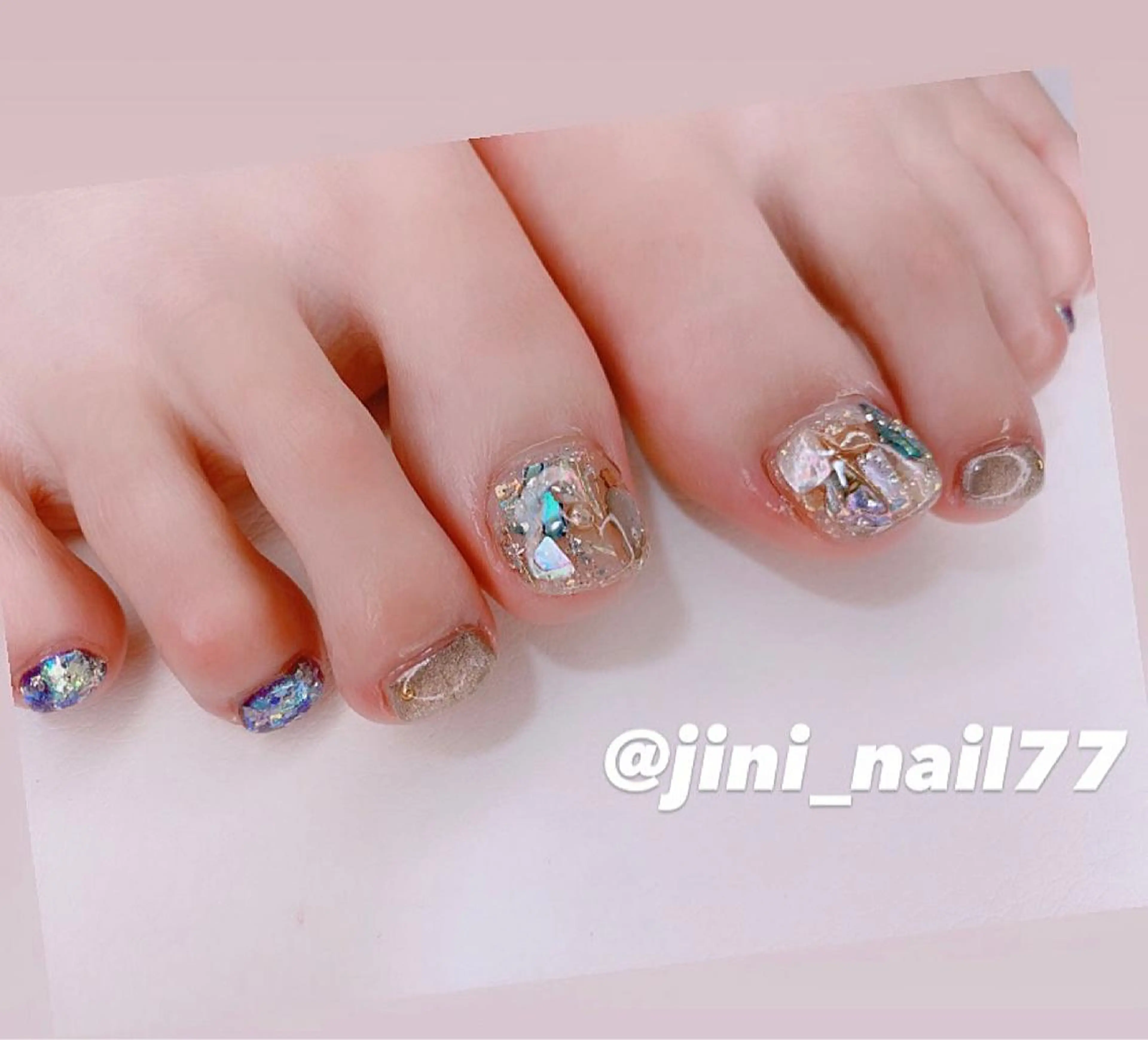 ネイル フットネイル JINI NAIL所属・ジニ ネイルのネイルデザイン