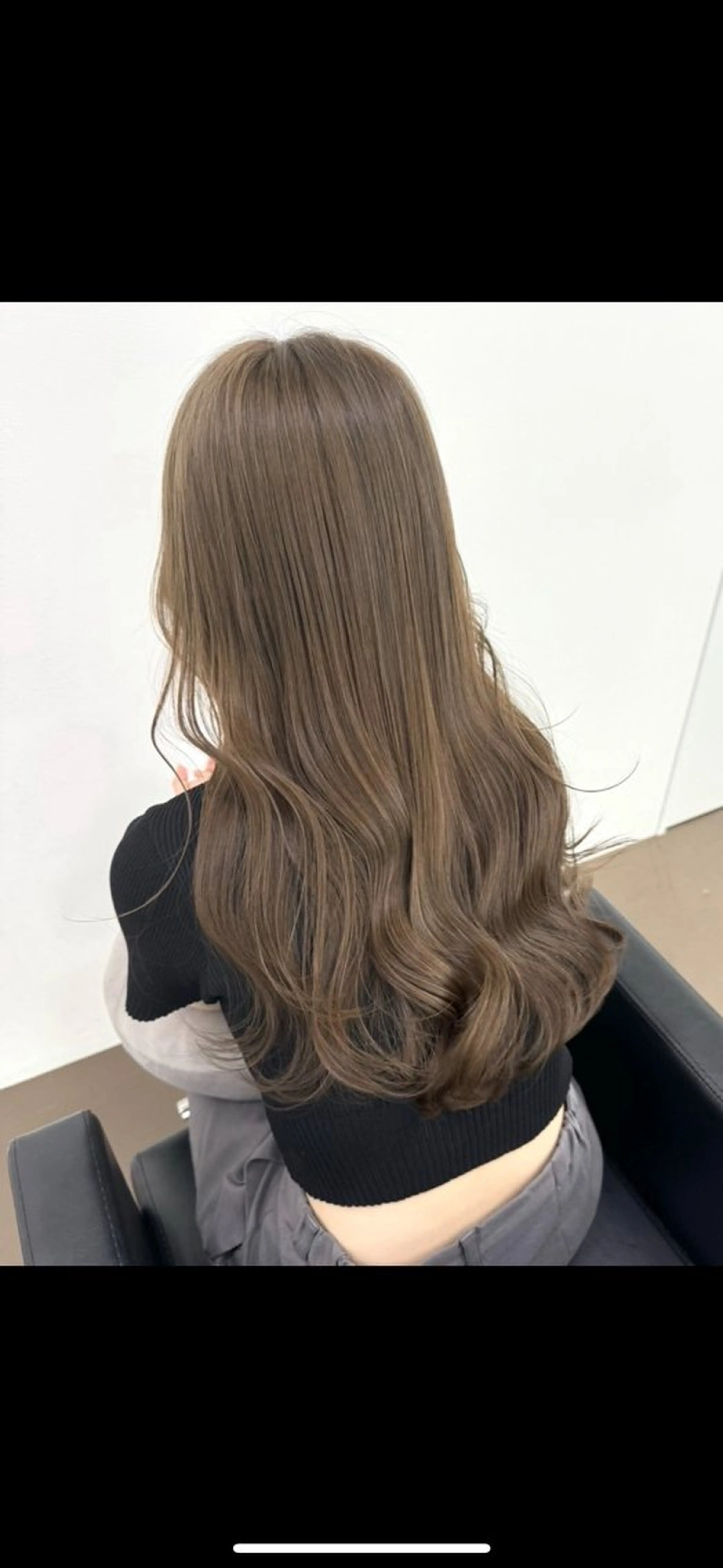 ロング ヘアカラー トリートメント ベージュ／Wカラー/ 神戸元町/RYO.のヘアスタイル