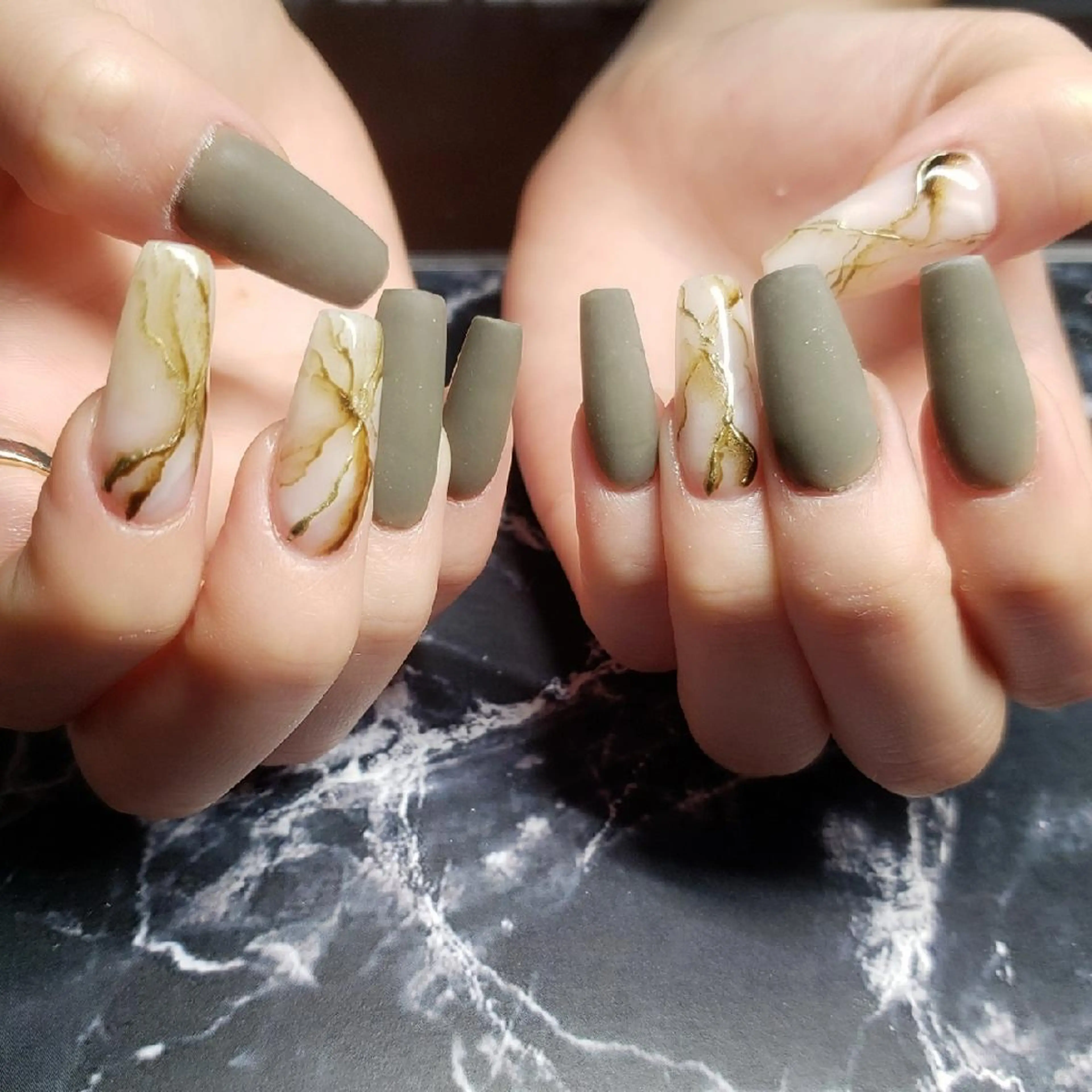 セミロング ネイル ハンドネイル クロキ 。のネイルデザイン