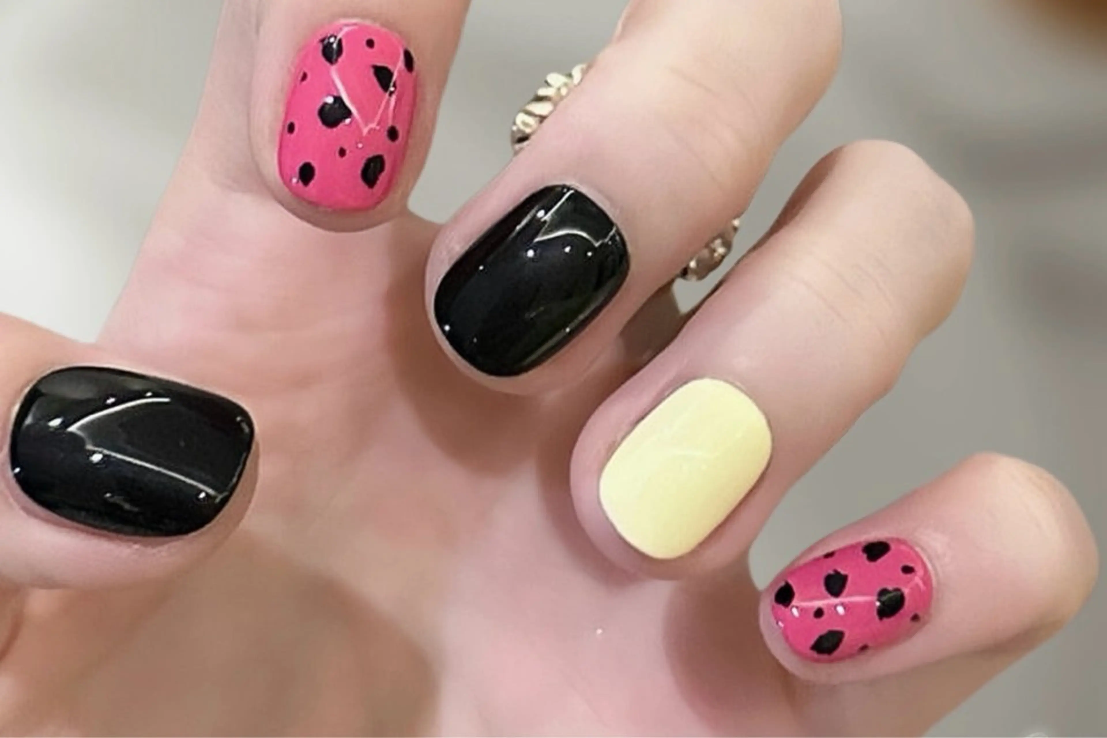 ネイル シンプルネイル seventeen  nail所属・S nailのネイルデザイン