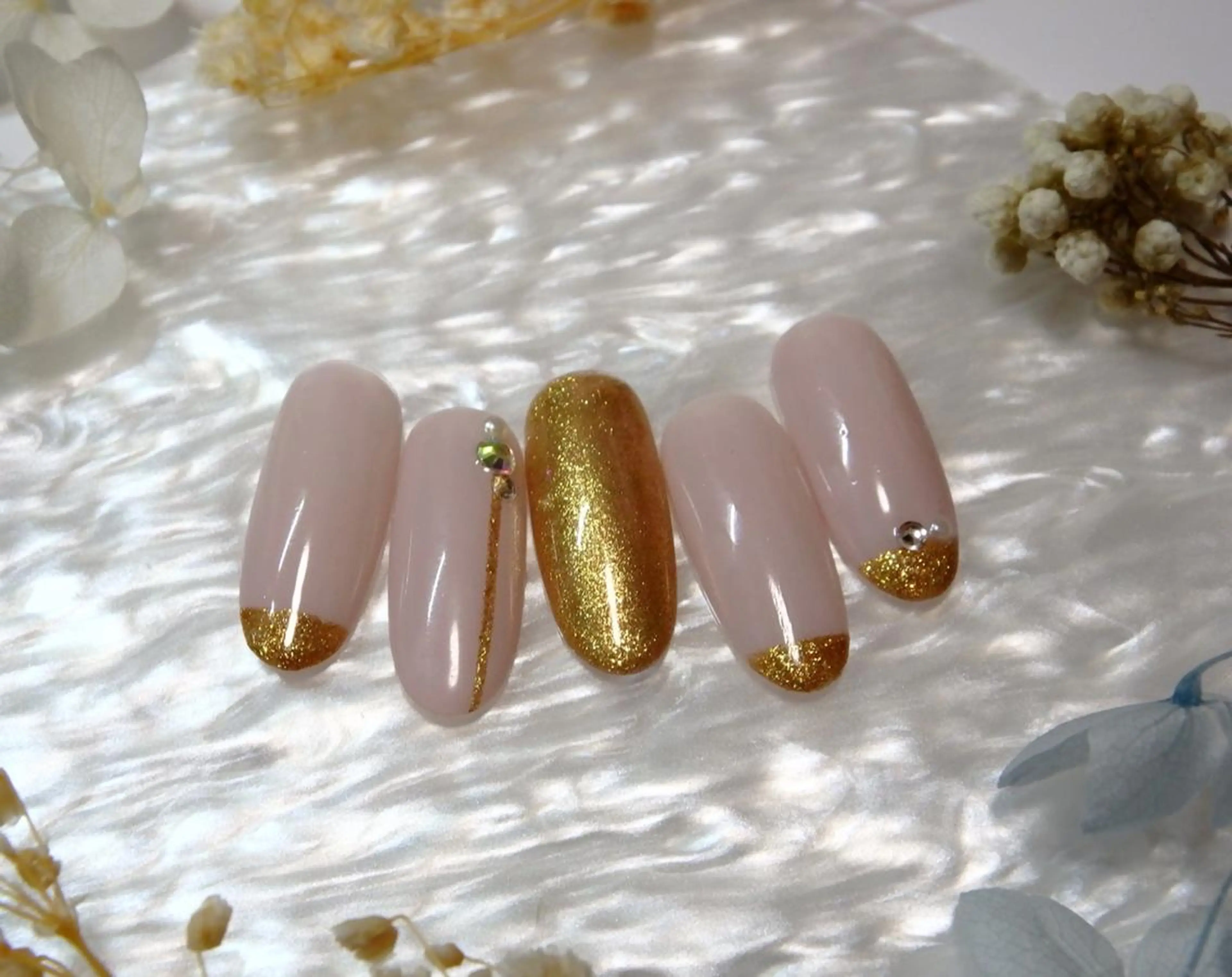 ネイル AB マツエクネイルサロンのネイルデザイン