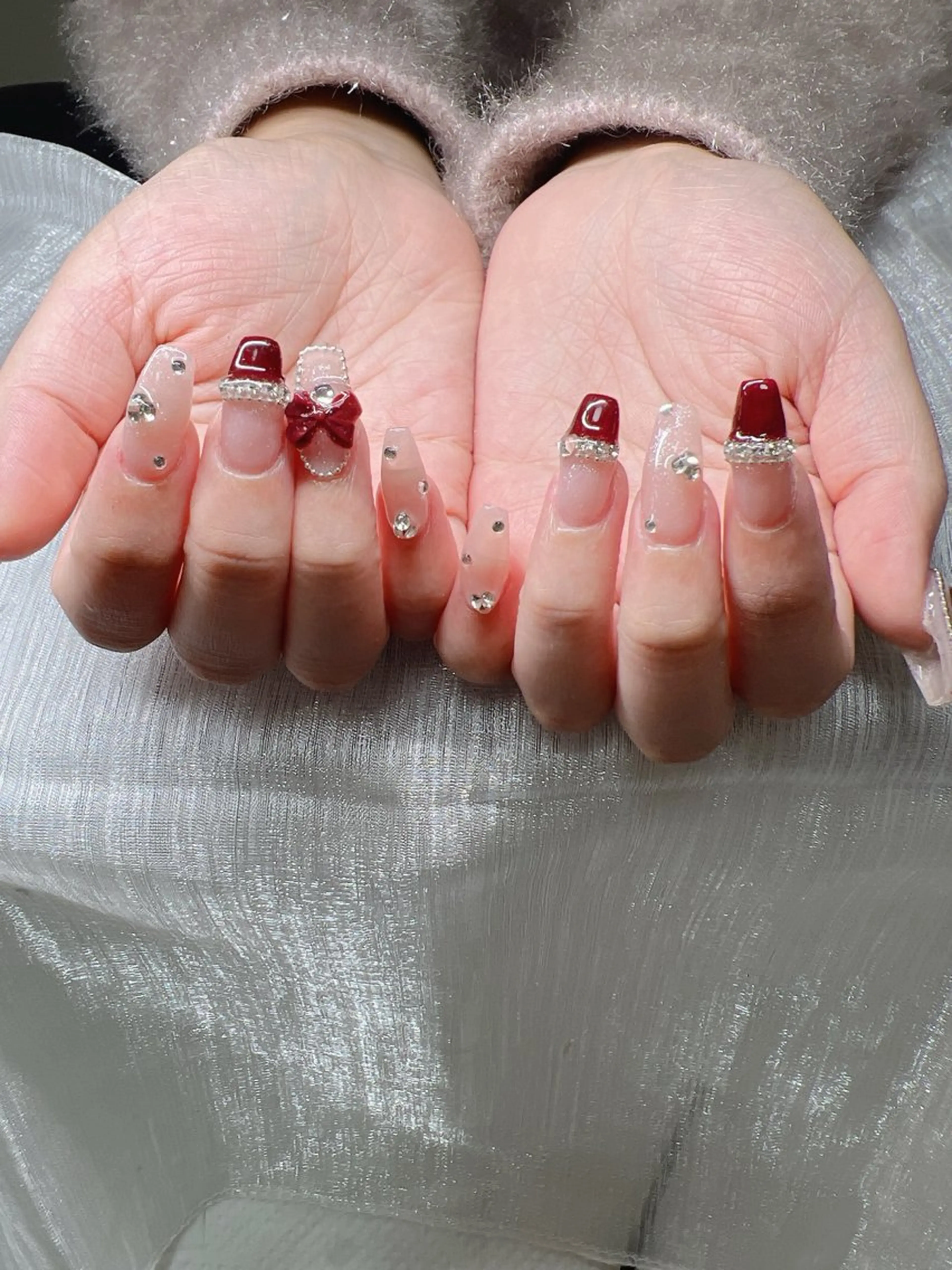 ネイル オーロラネイル チークネイル 長さ出し フットネイル フレンチネイル ハンドネイル Lee Nailsのネイルデザイン