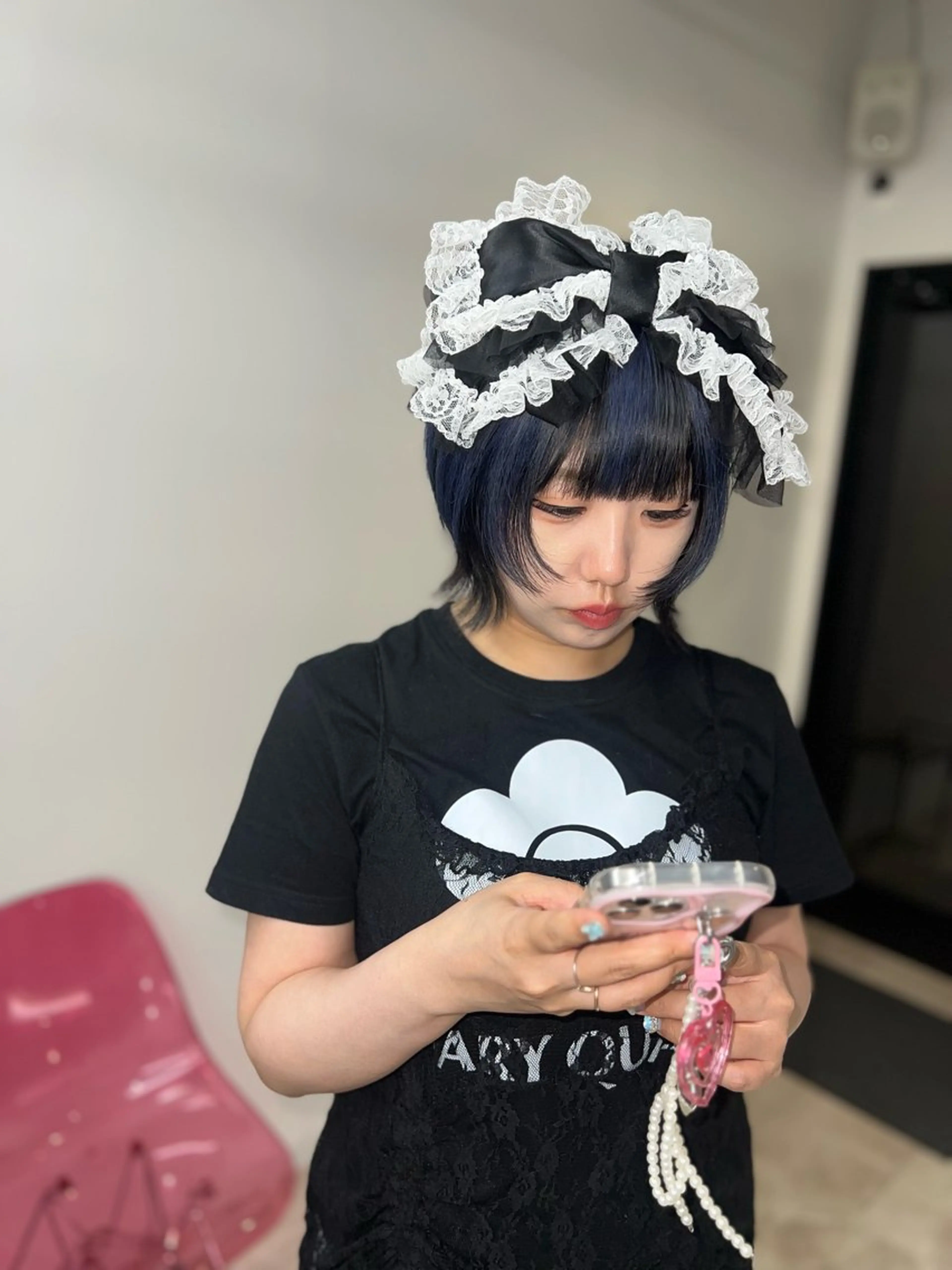 ショート カラー ブリーチ ブルーカラー ネイビーカラー ウルフカット ヘアカラー トリートメント 宇野 堅太 本気で 悩む方へ✨のヘアスタイル