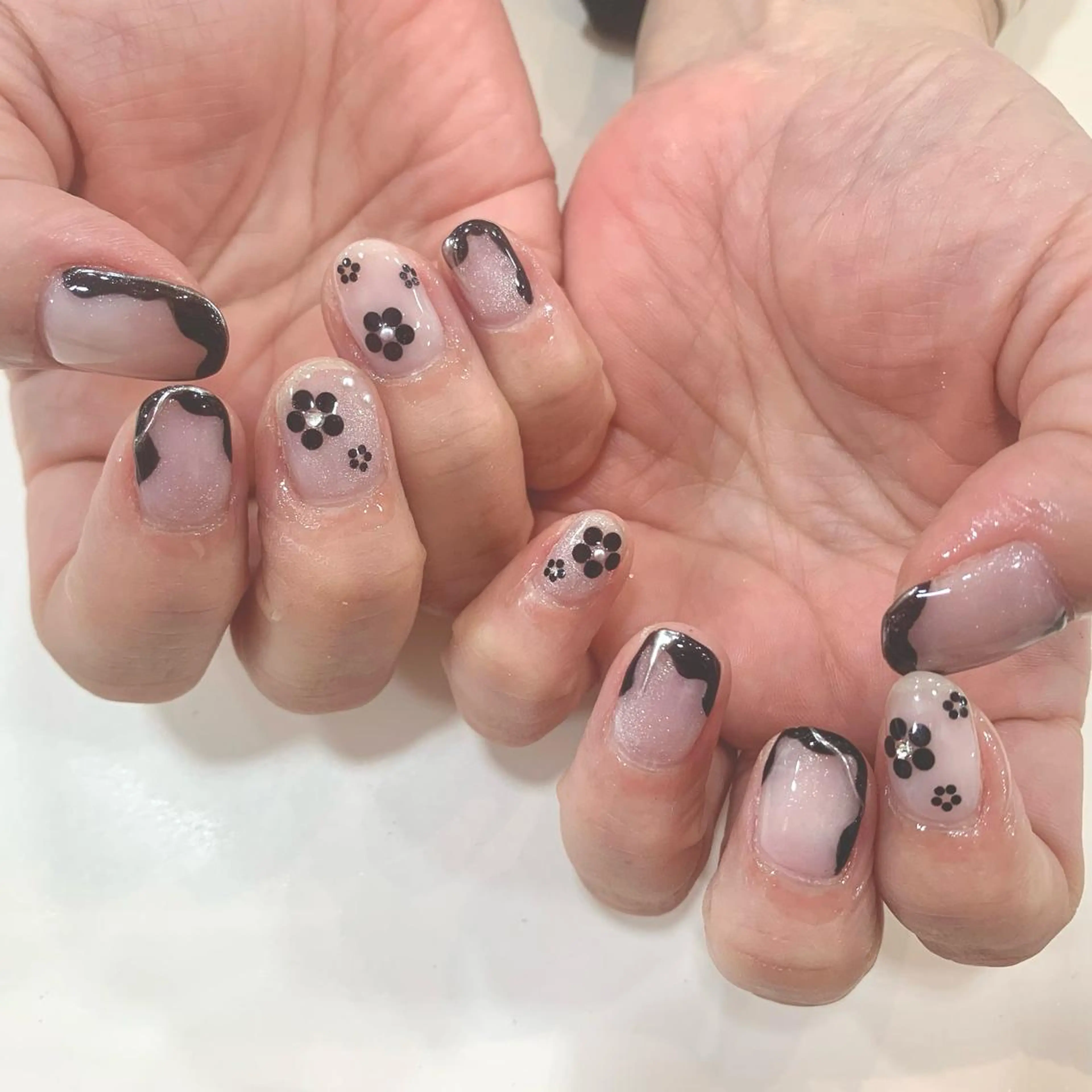 ネイル 岸本 みなみのネイルデザイン