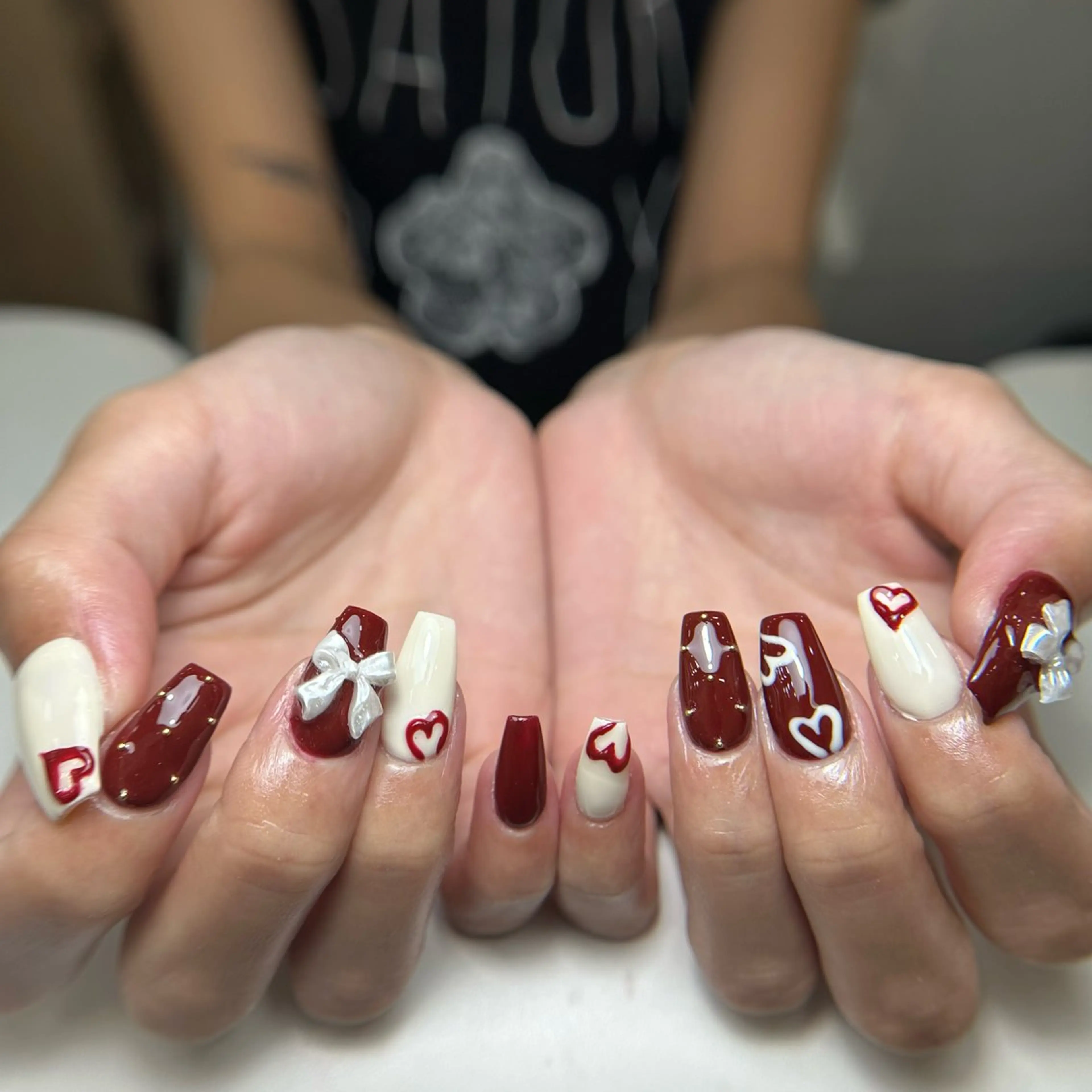 ネイル フレンチネイル グラデーション 韓国ネイル マグネットネイル シンプルネイル CoMo Nail Studio所属・CoMo Nailのネイルデザイン