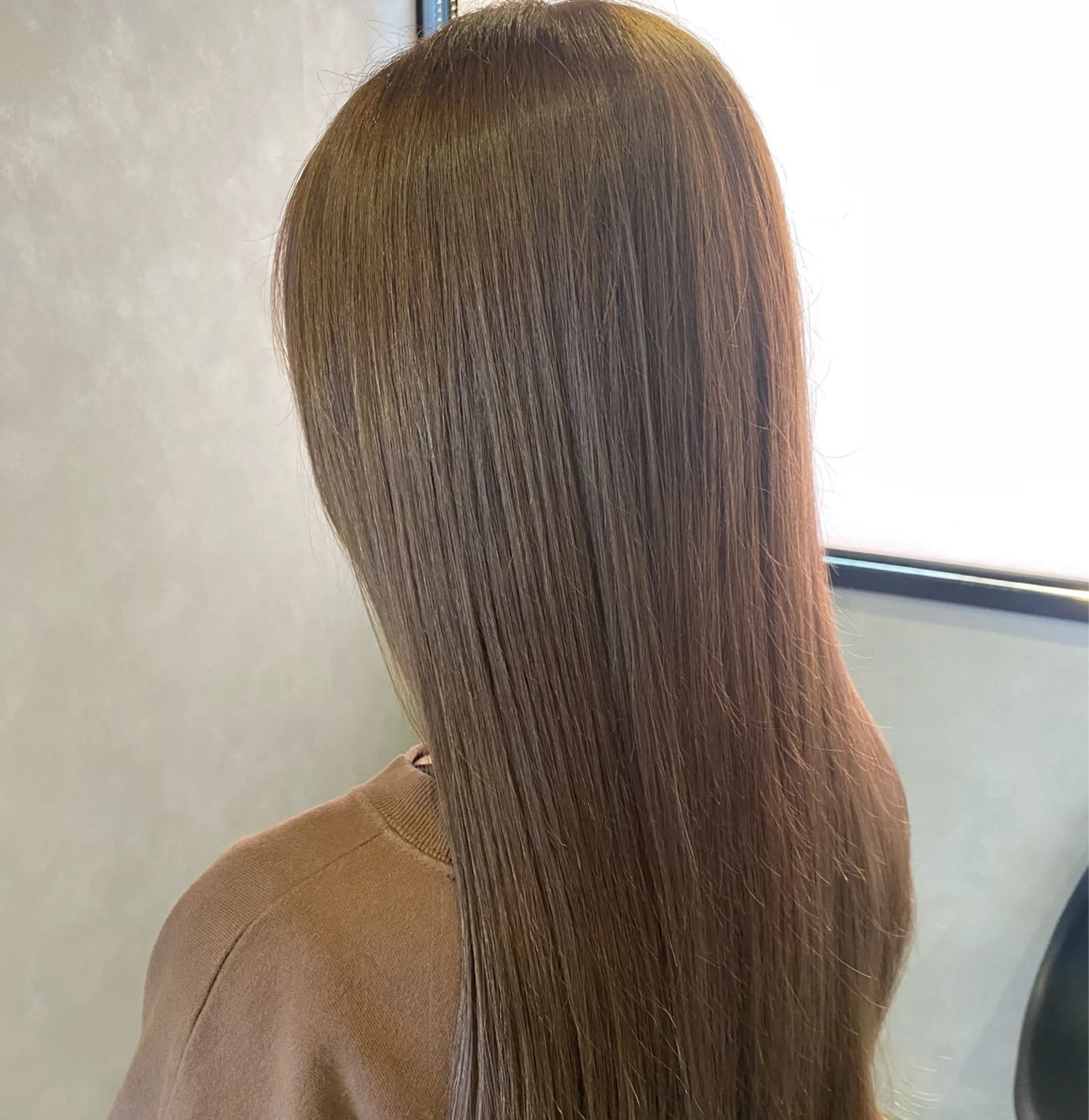 カラー ヘアカラー Agu hair lang屋島店所属・白井 音羽のヘアスタイル