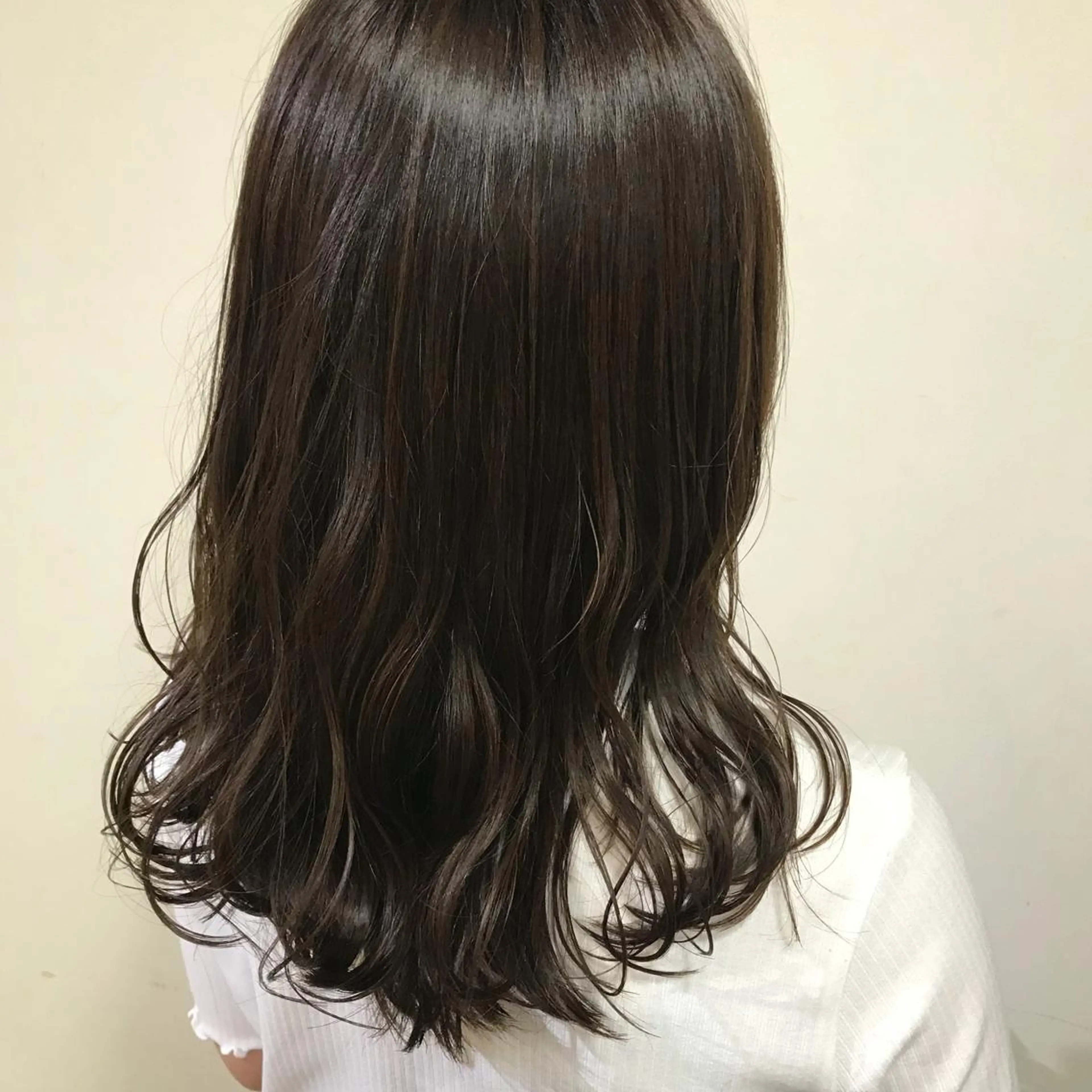 セミロング カラー AOI✩⡱ y2kネイルのネイルデザイン