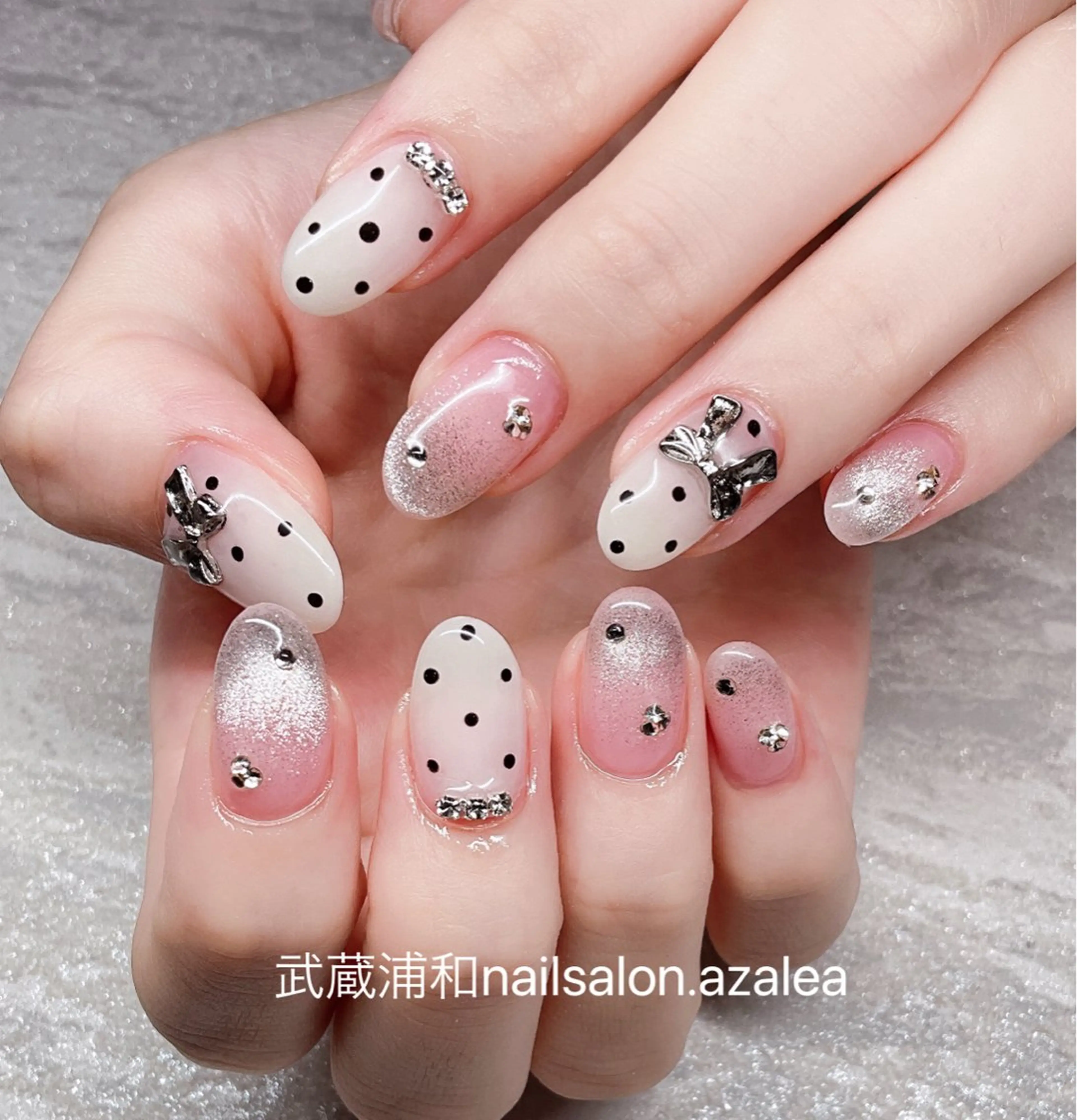 ネイル ハンドネイル R inのネイルデザイン