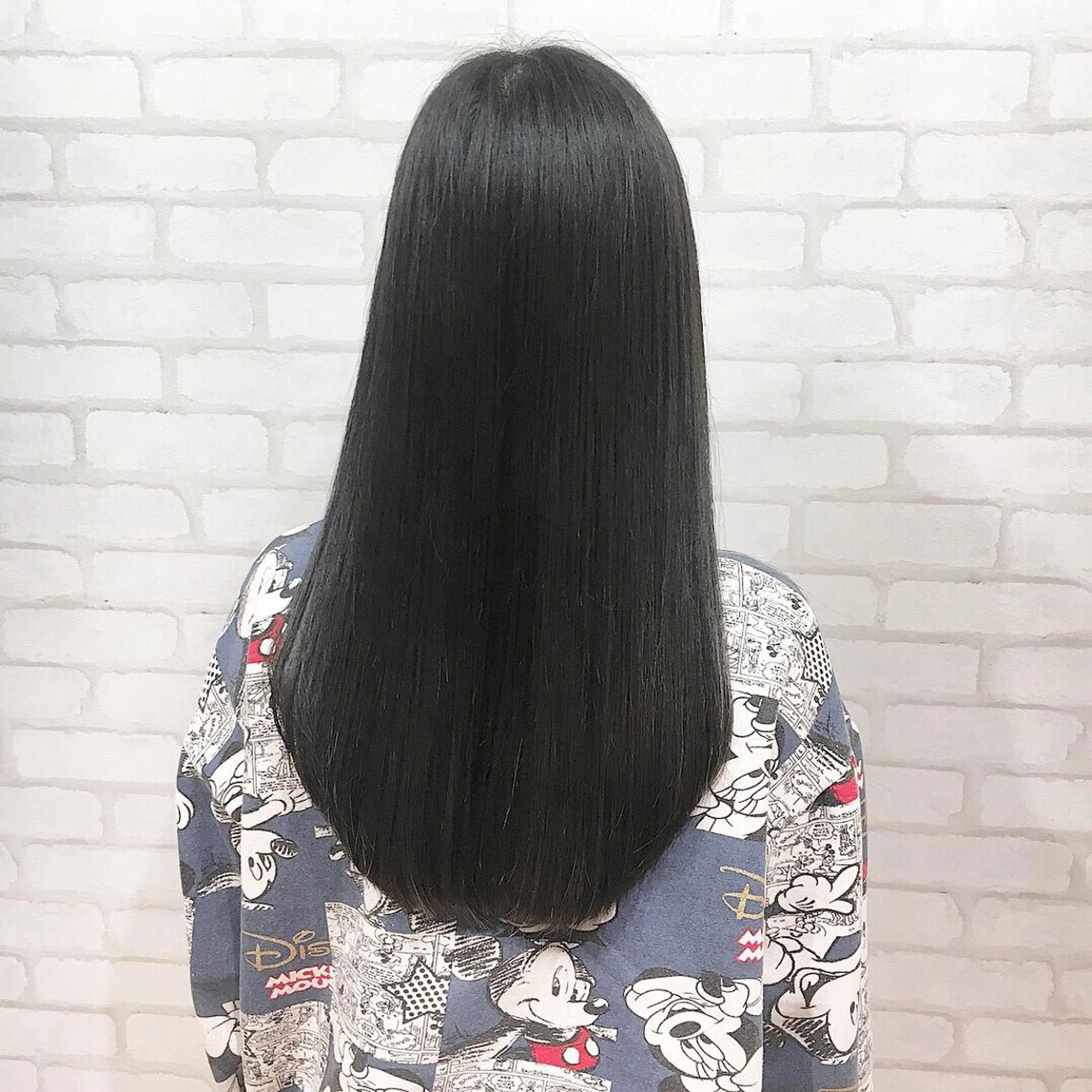 ロング ミヤザキ タクトのヘアスタイル