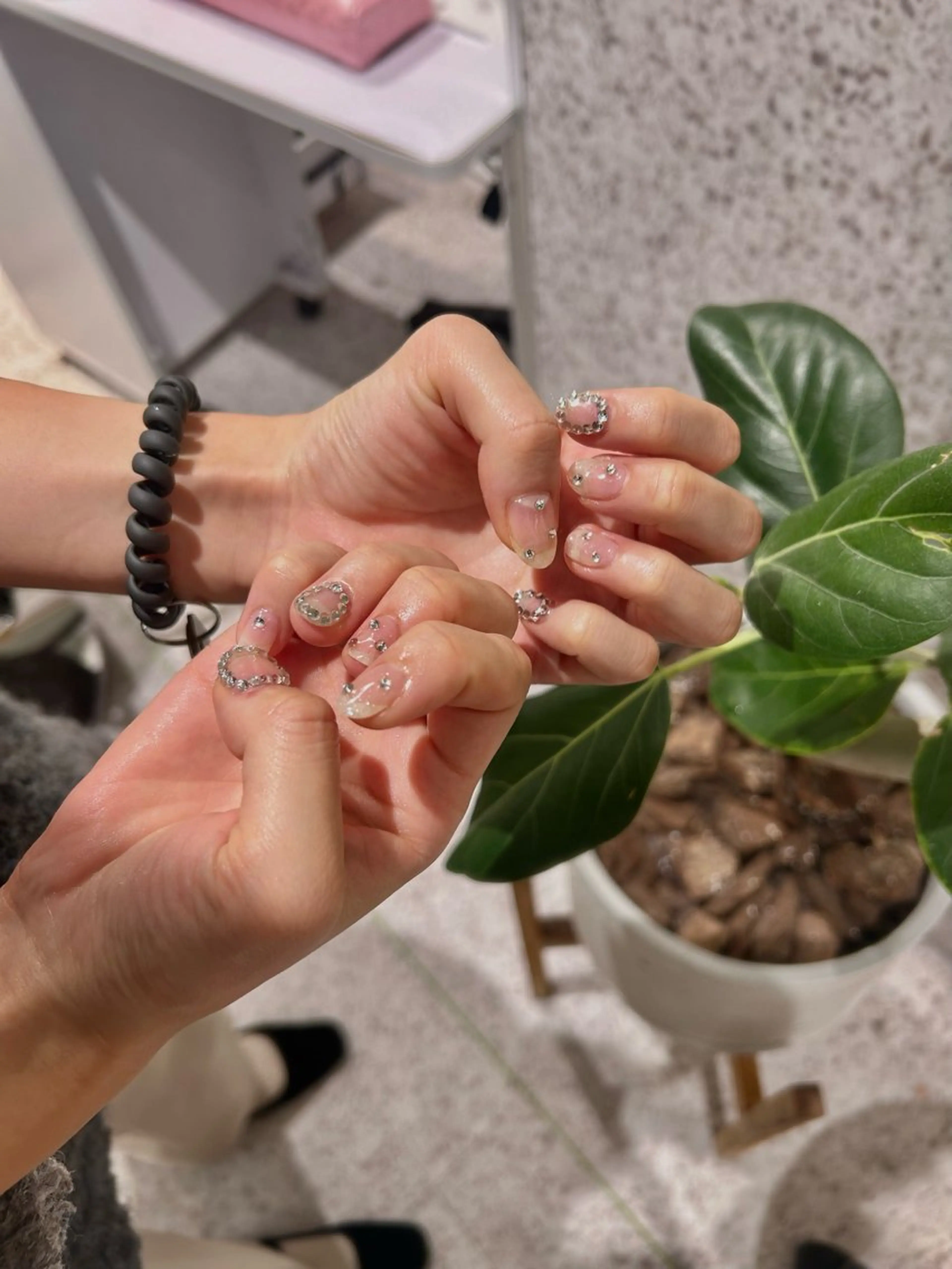 ネイル 成人式 長さ出し 韓国ネイル ショートネイル ハンドネイル ♡ハイトーン★ ネイル/しの♡のヘアスタイル