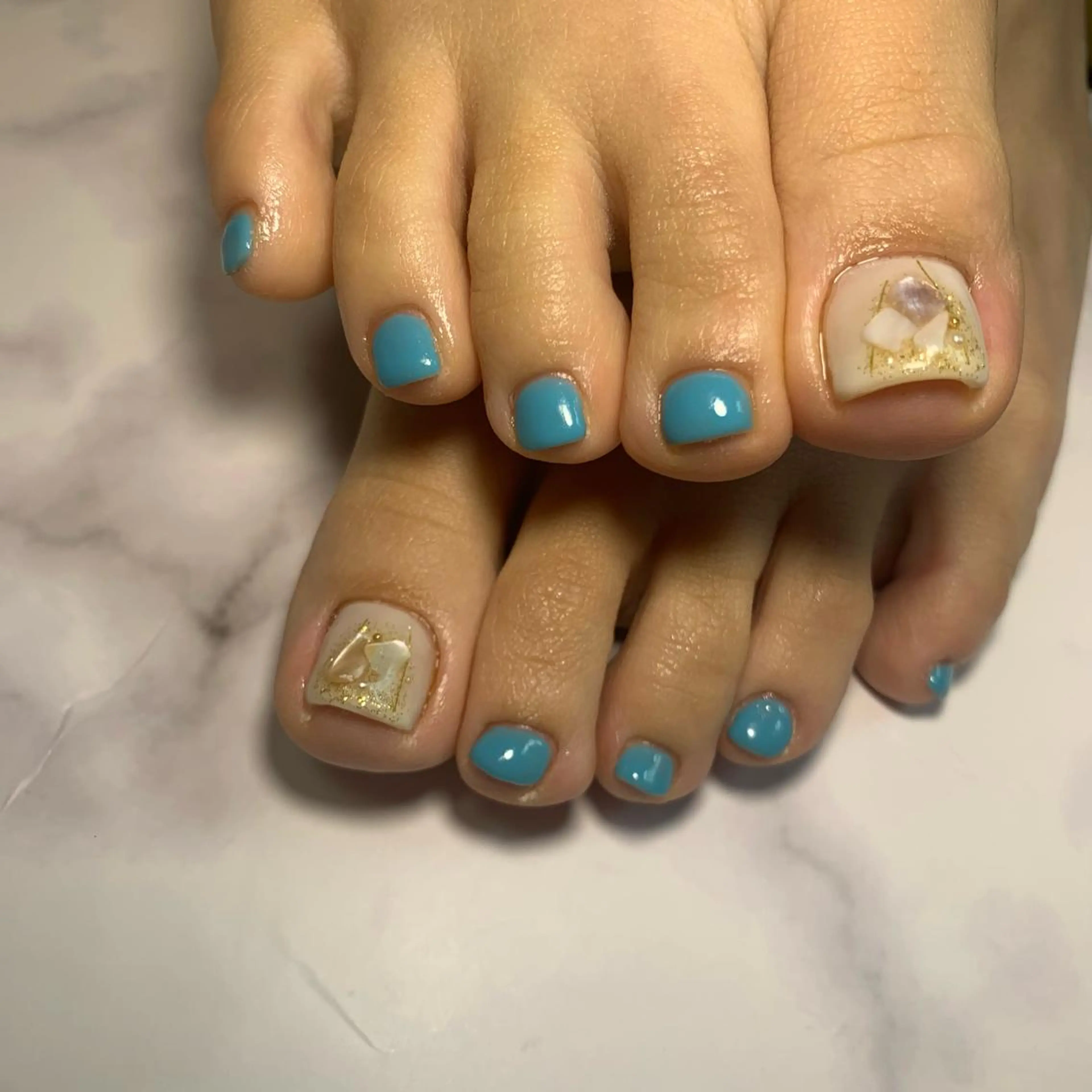 ネイル フットネイル happiness nailのネイルデザイン
