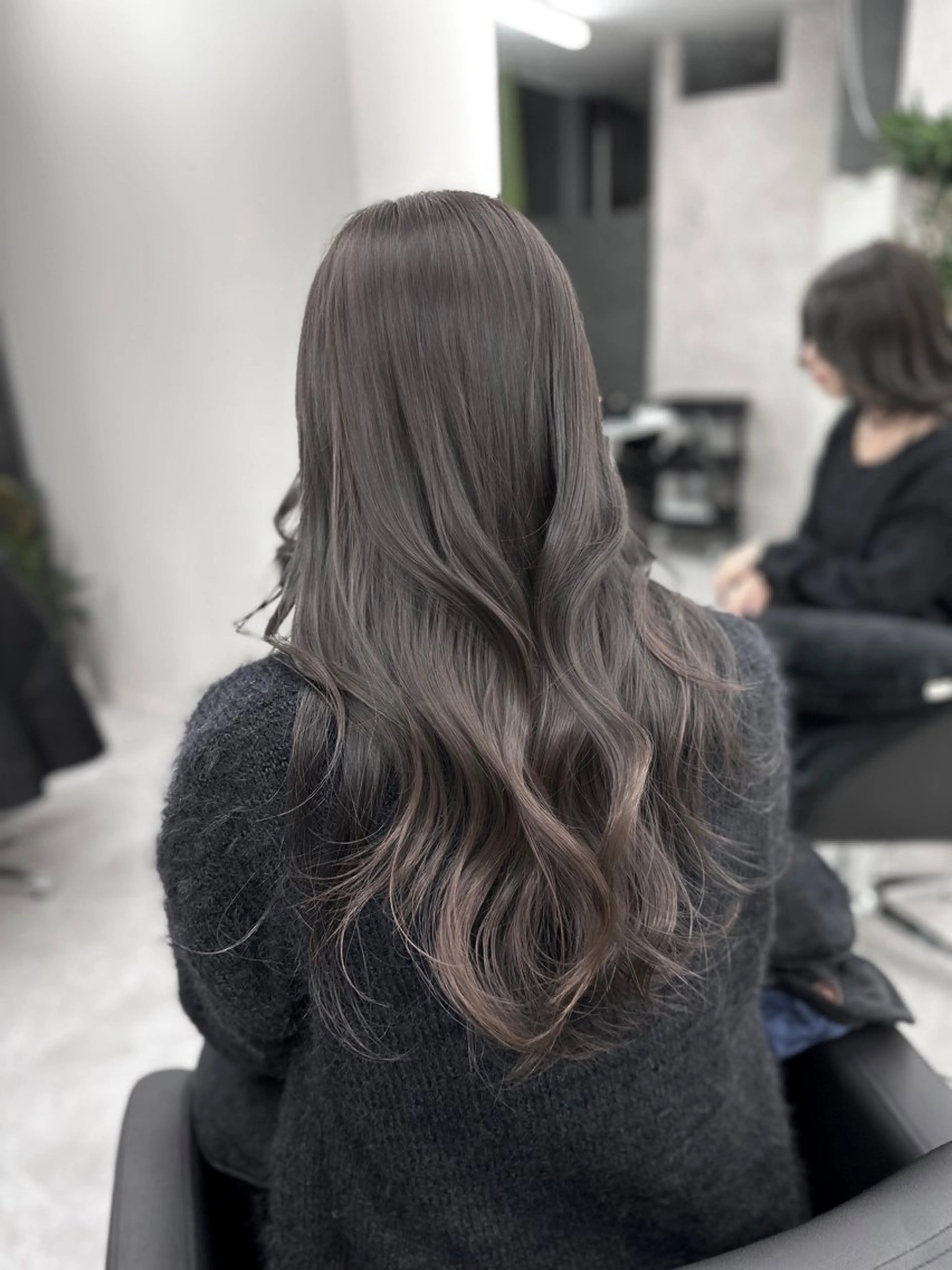 セミロング 顔まわりレイヤー 顔周りカット 韓国風ヘア レイヤーカット カット ヘアカラー トリートメント なんば/透明感カラー 韓国ヘア/田之上千尋のヘアスタイル