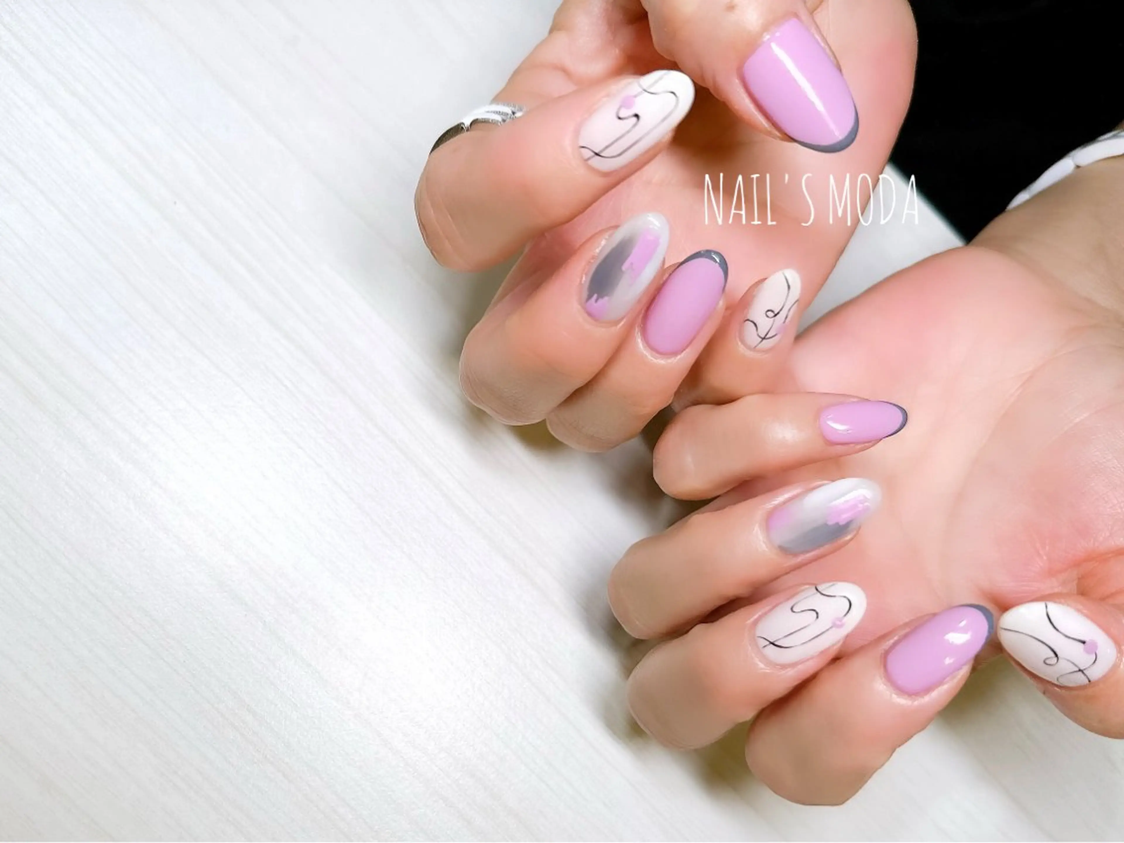 ネイル NAIL'S MODAのネイルデザイン