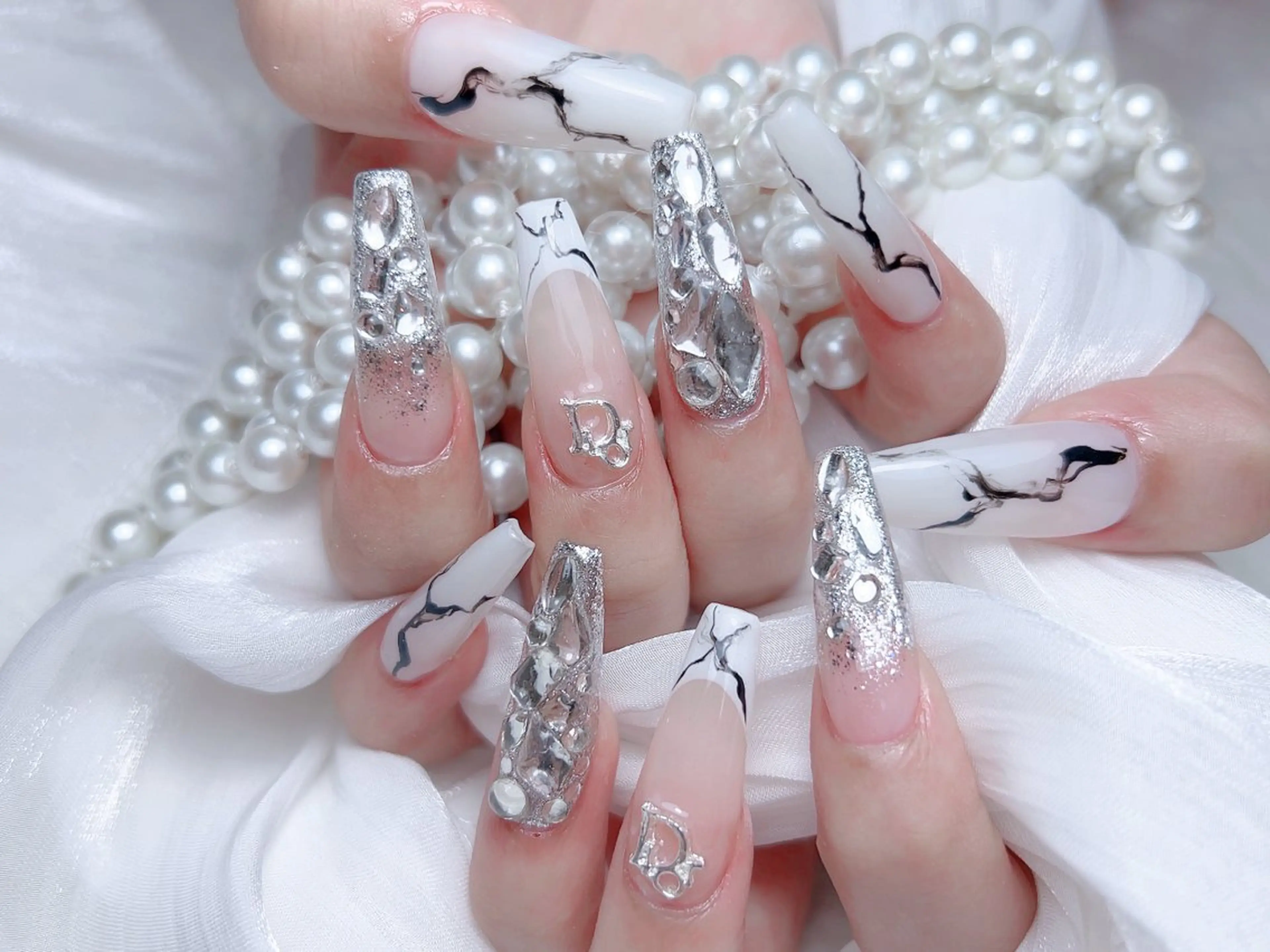 ネイル M🌷nail 長さだし専門店のネイルデザイン