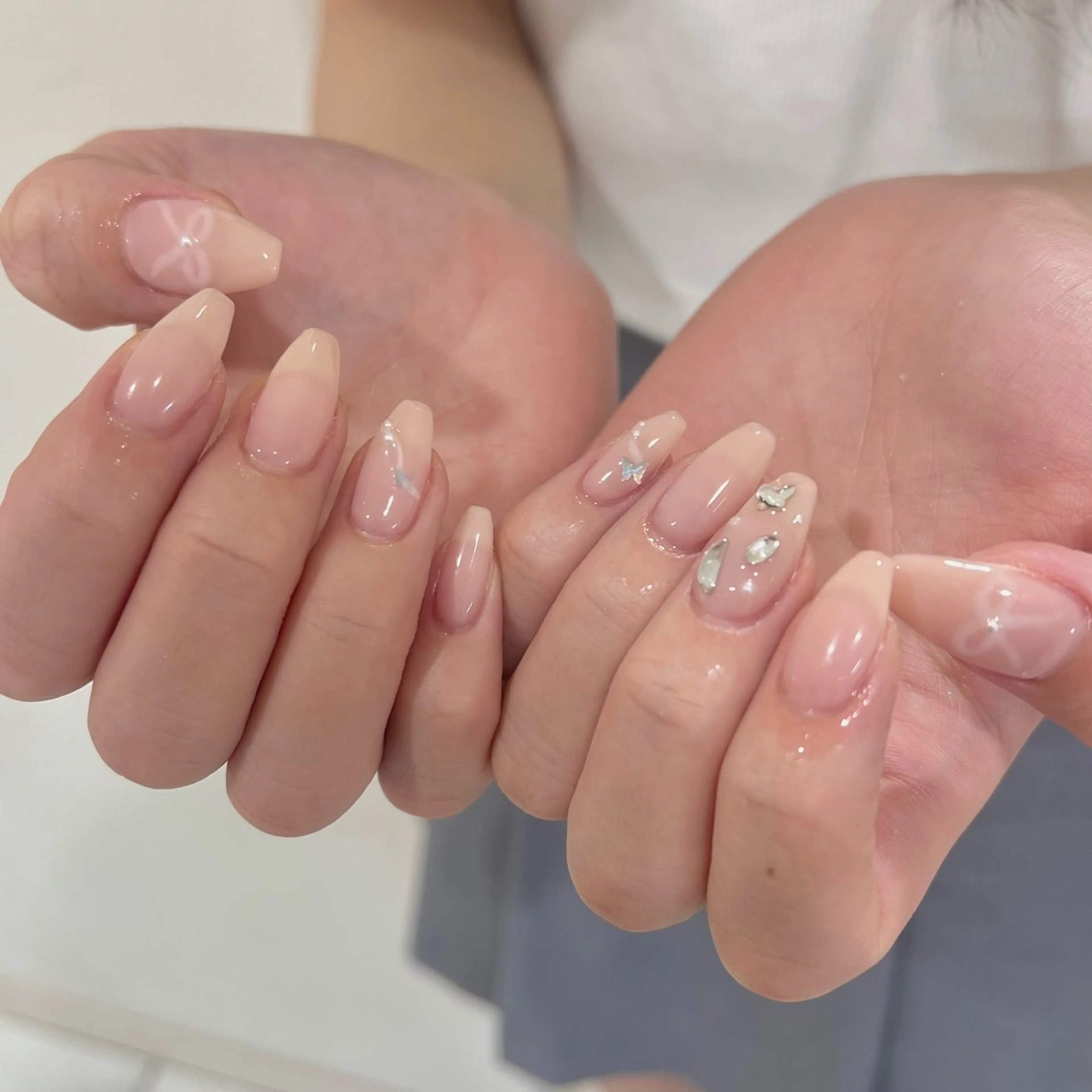 ネイル ハンドネイル 🎀チーク/ちゅるん 🫧chisa🎀のネイルデザイン