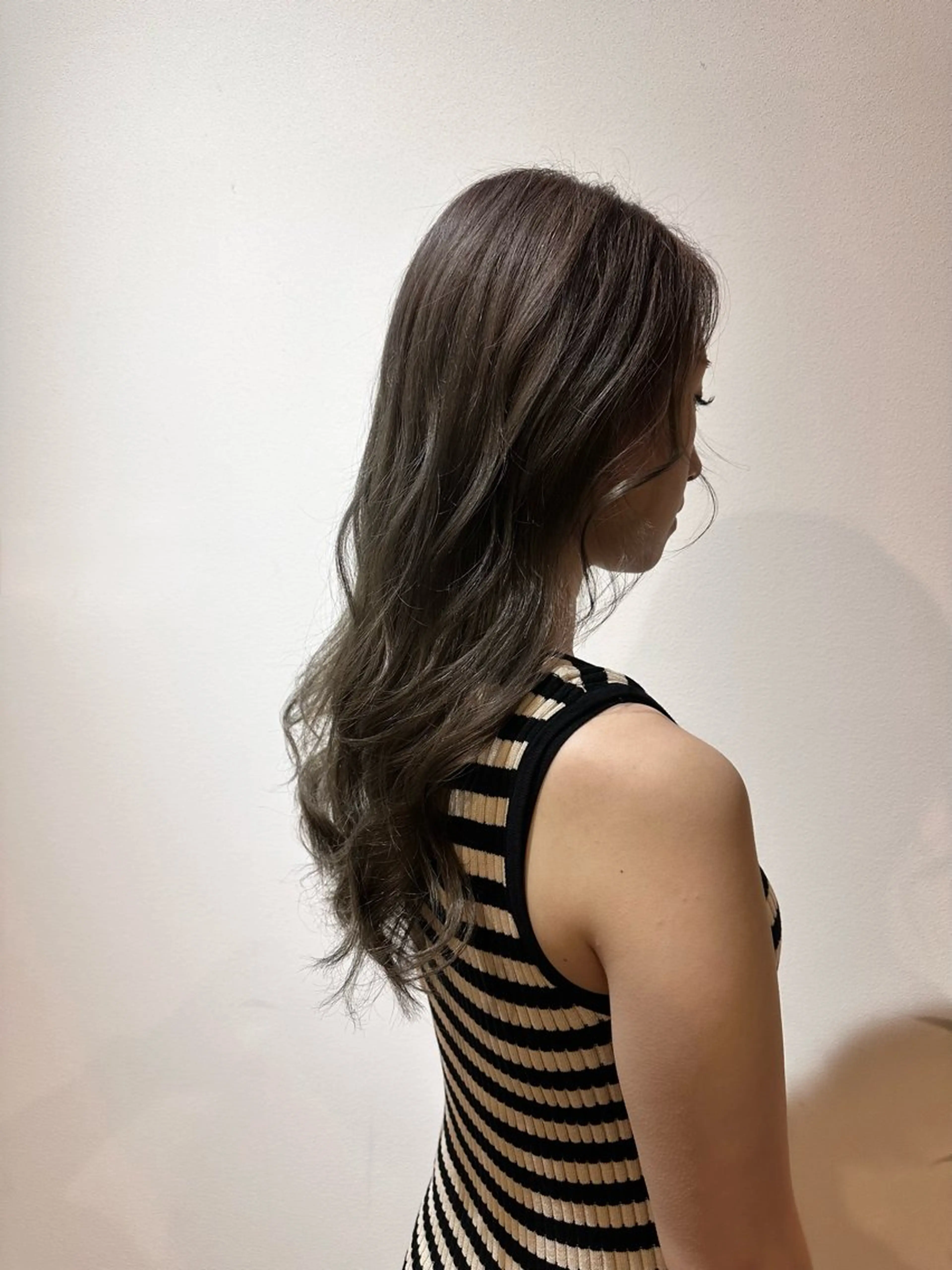 ロング アッシュ カット トリートメント 韓国ヘア　野々山 ゆうとのヘアスタイル