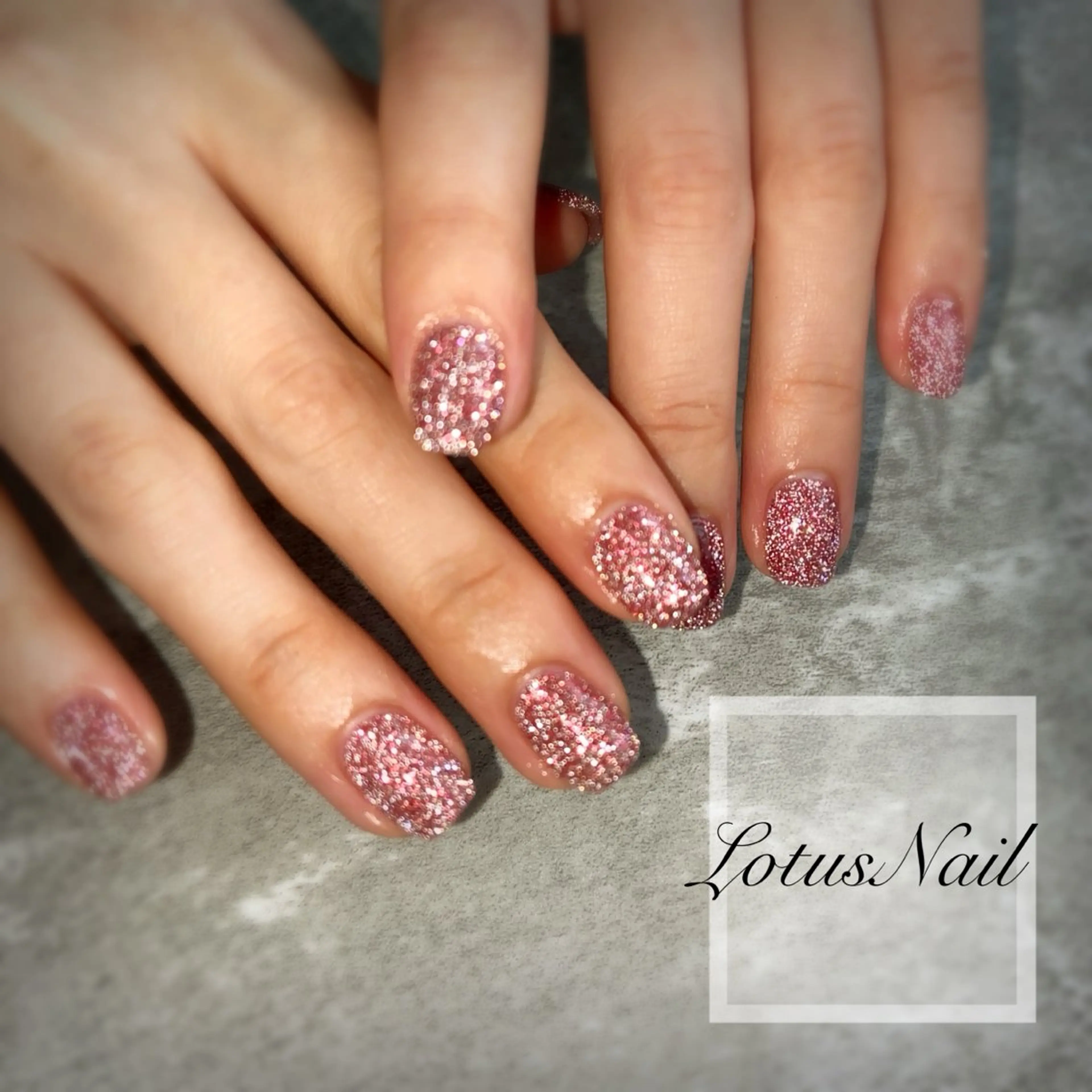 ネイル フラッシュネイル Lotus Nailのネイルデザイン