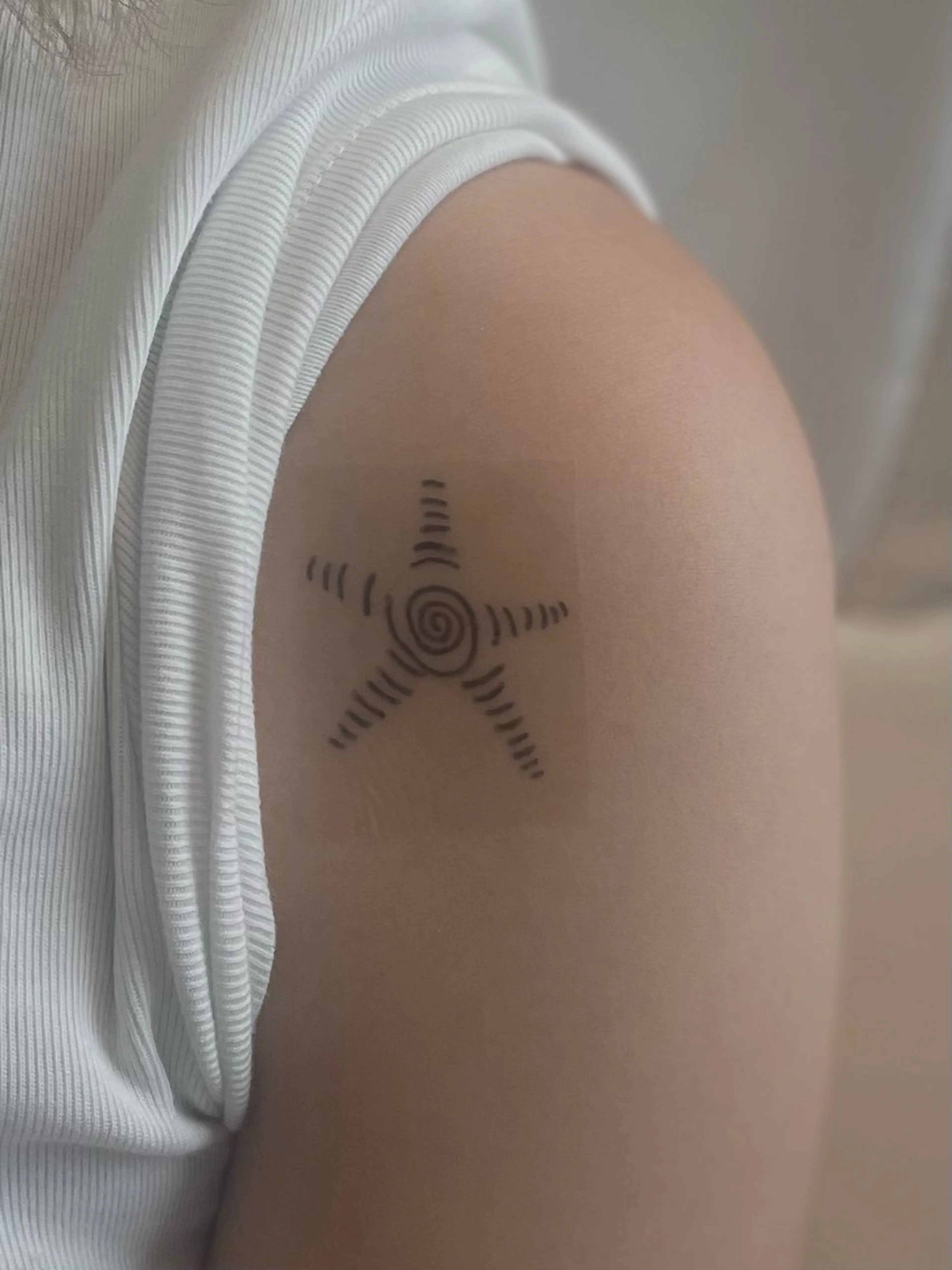 pepper所属・美容室内の半個室 pepperのマツエク・マツパデザイン