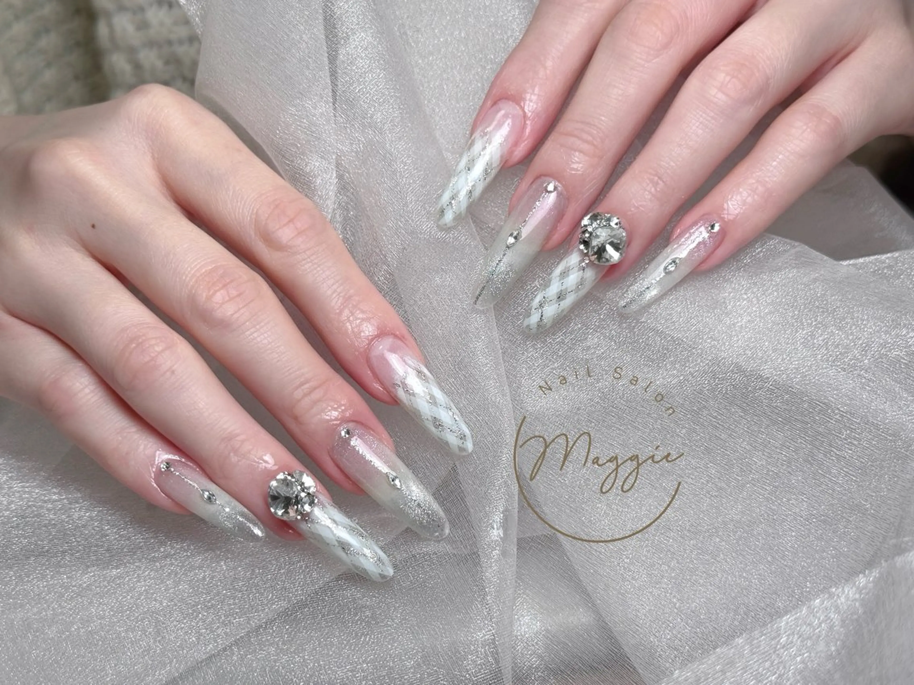 ネイル Maggie Nail🦩のネイルデザイン