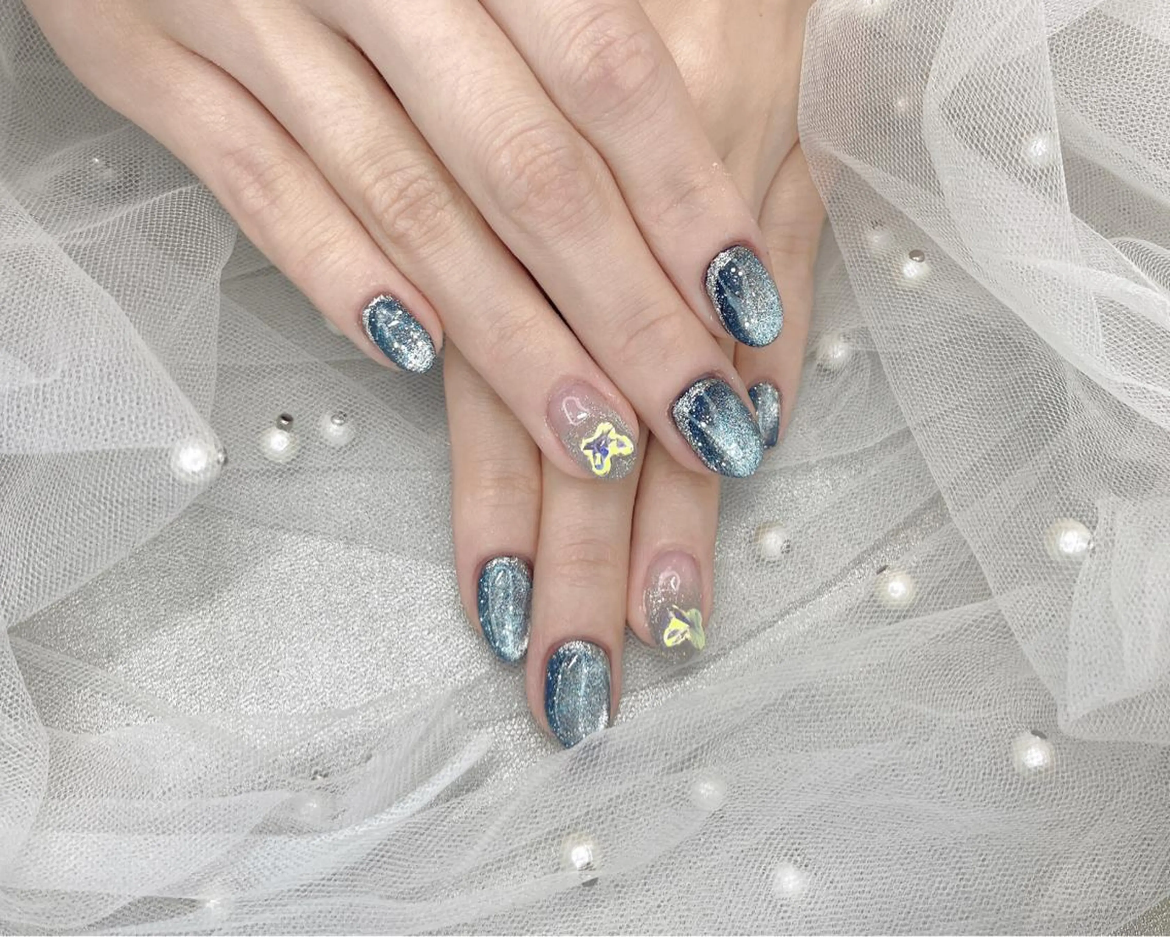 ネイル アートネイル 成人式 フラッシュネイル フラワーネイル フットネイル ハンドネイル Moci Nail Salonのネイルデザイン