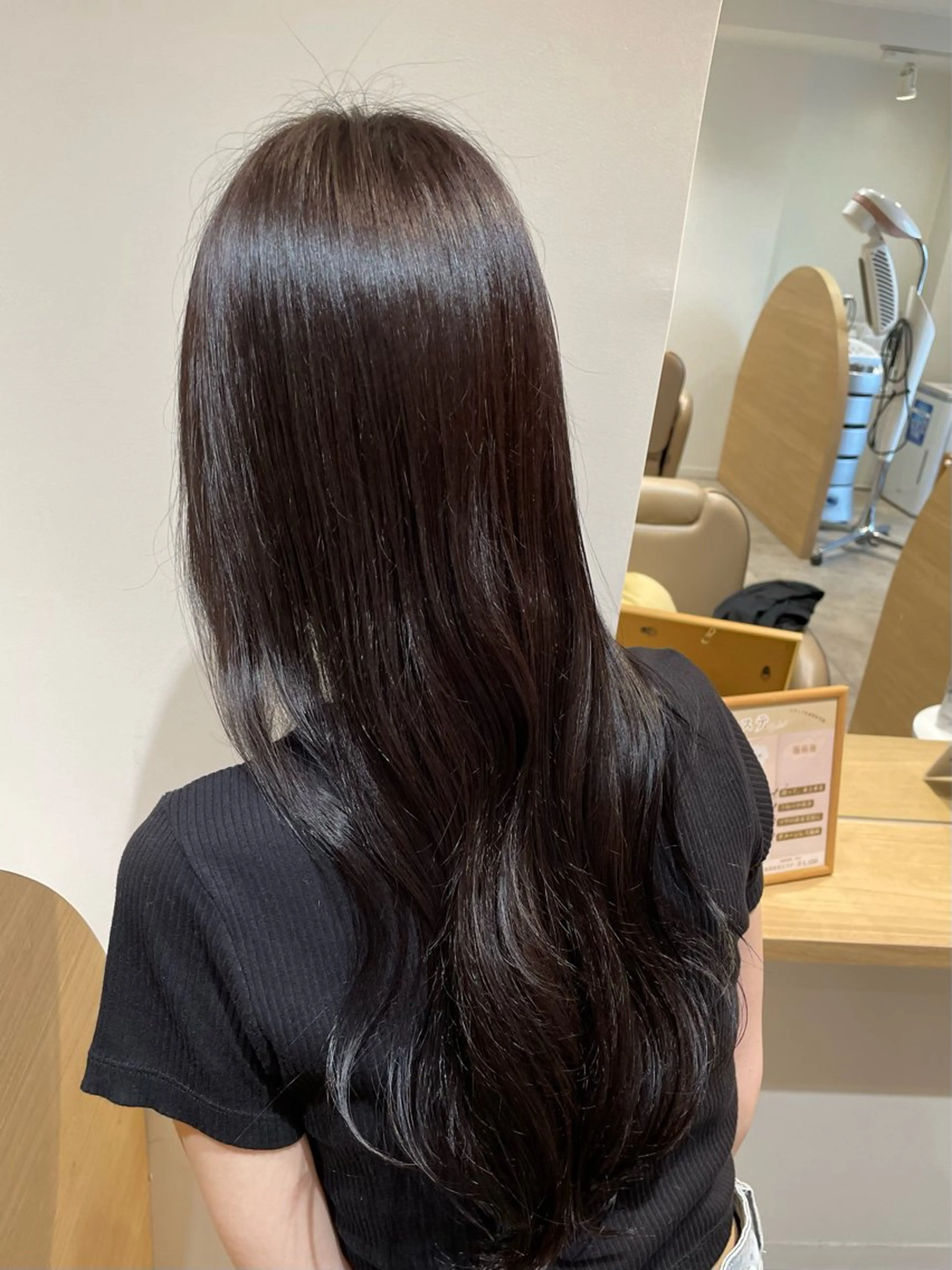 ロング カラー 透明感カラー MIKU .のヘアスタイル