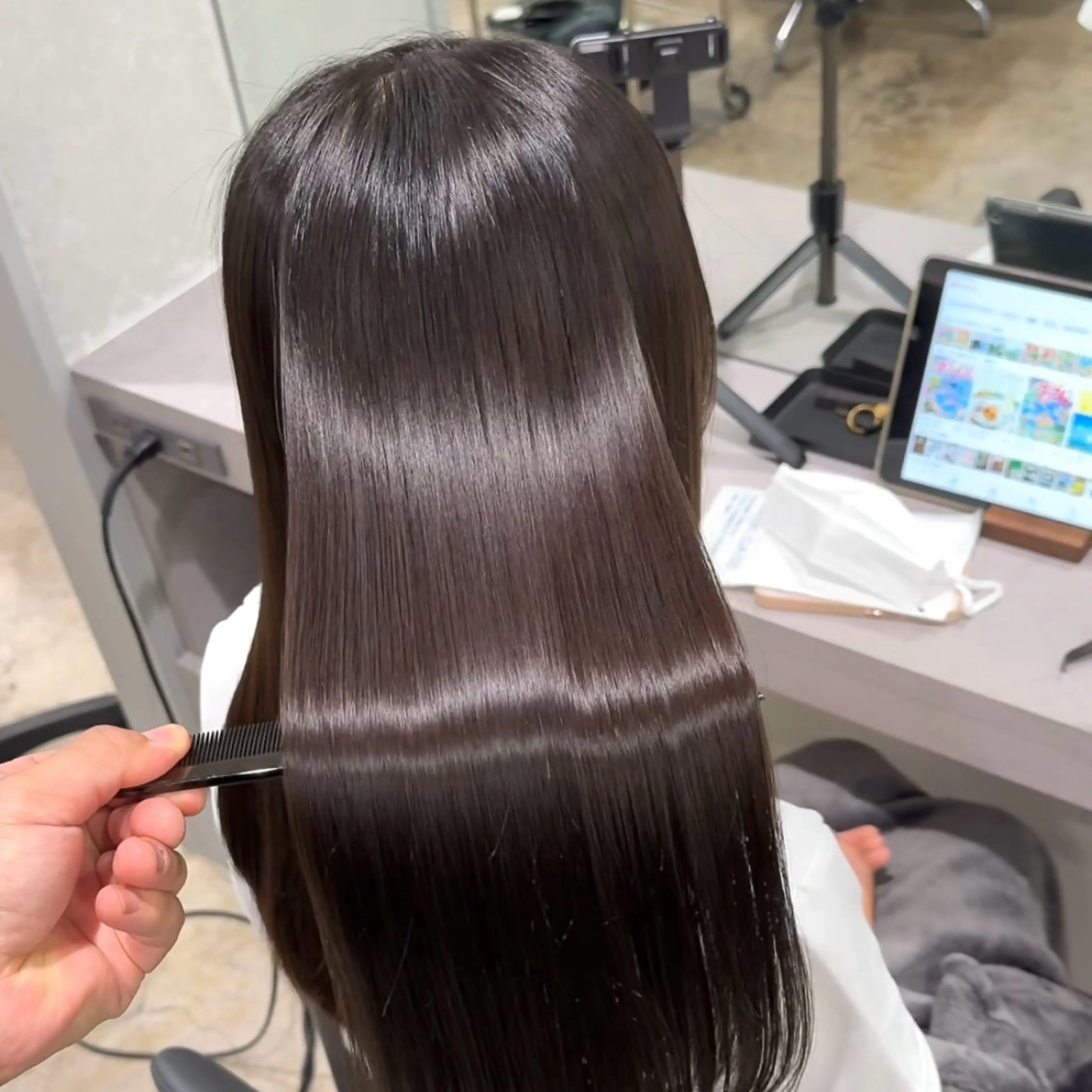 ロング 🚨無料縮毛矯正 モデル募集中🚨のヘアスタイル