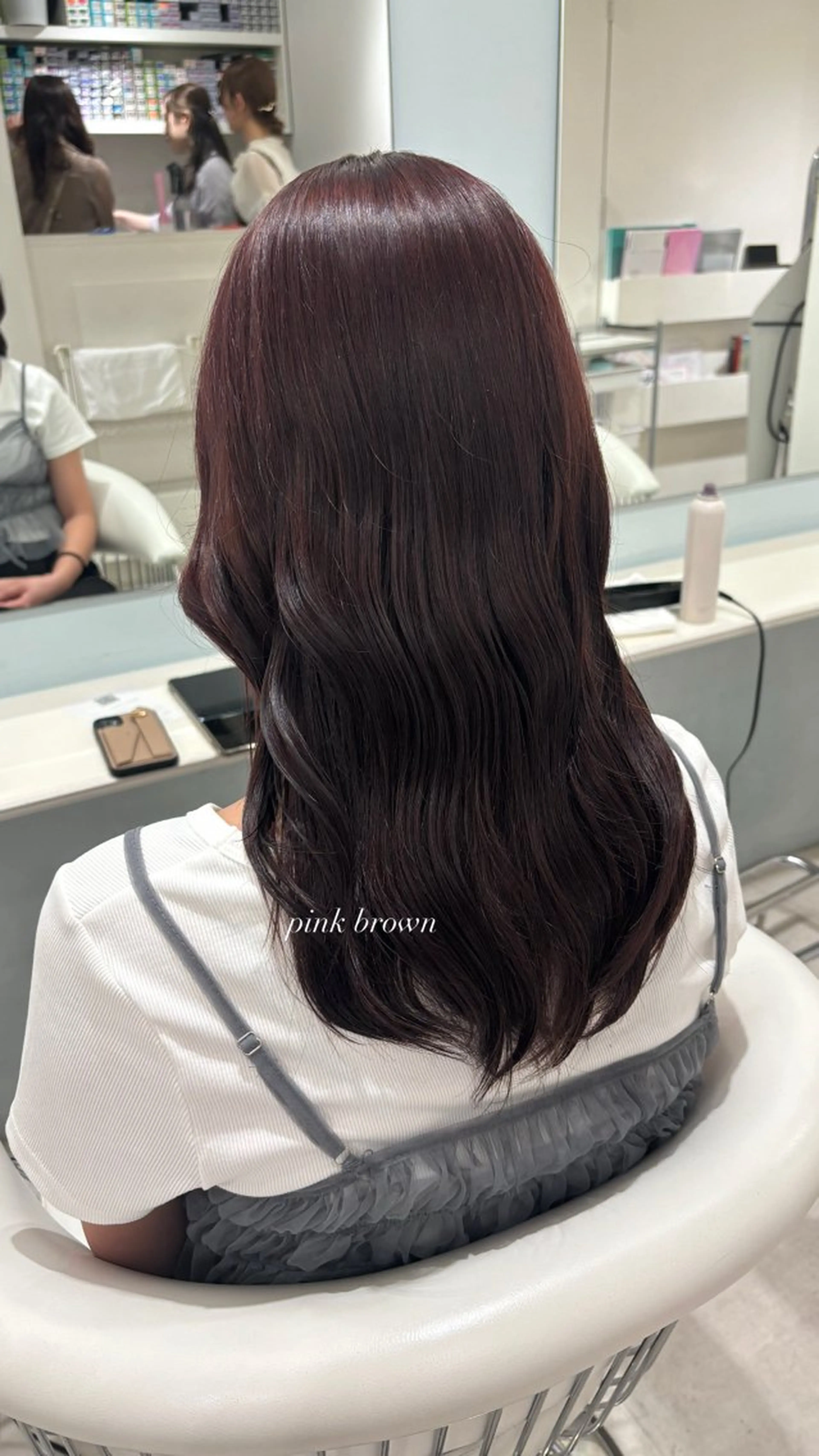 セミロング ヘアカラー ParveMix 宮﨑 梨里のヘアスタイル