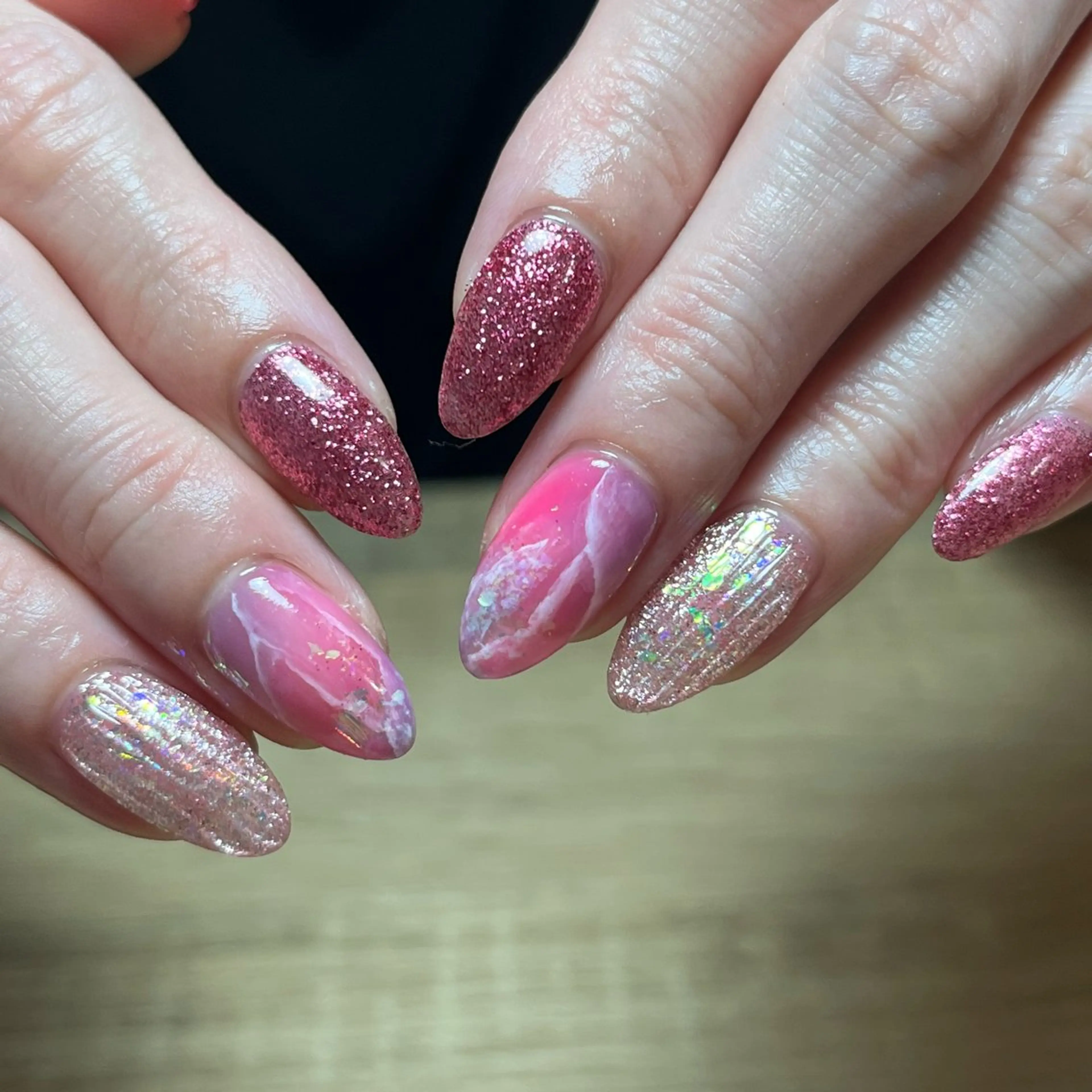 ネイル imymemine所属・渡邊 束紗のネイルデザイン