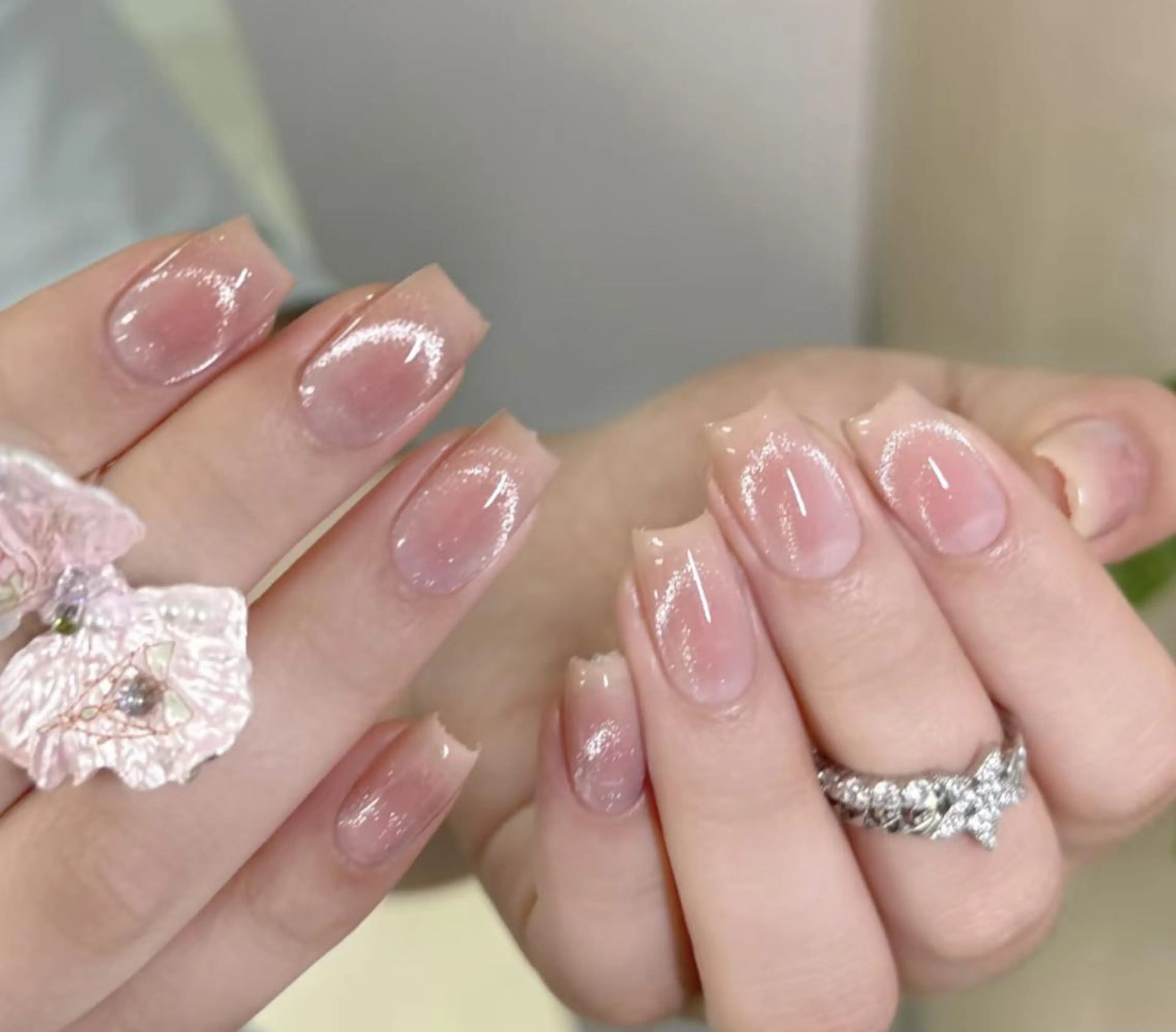 ネイル ハンドネイル 🎀 Ayaka_nailのネイルデザイン