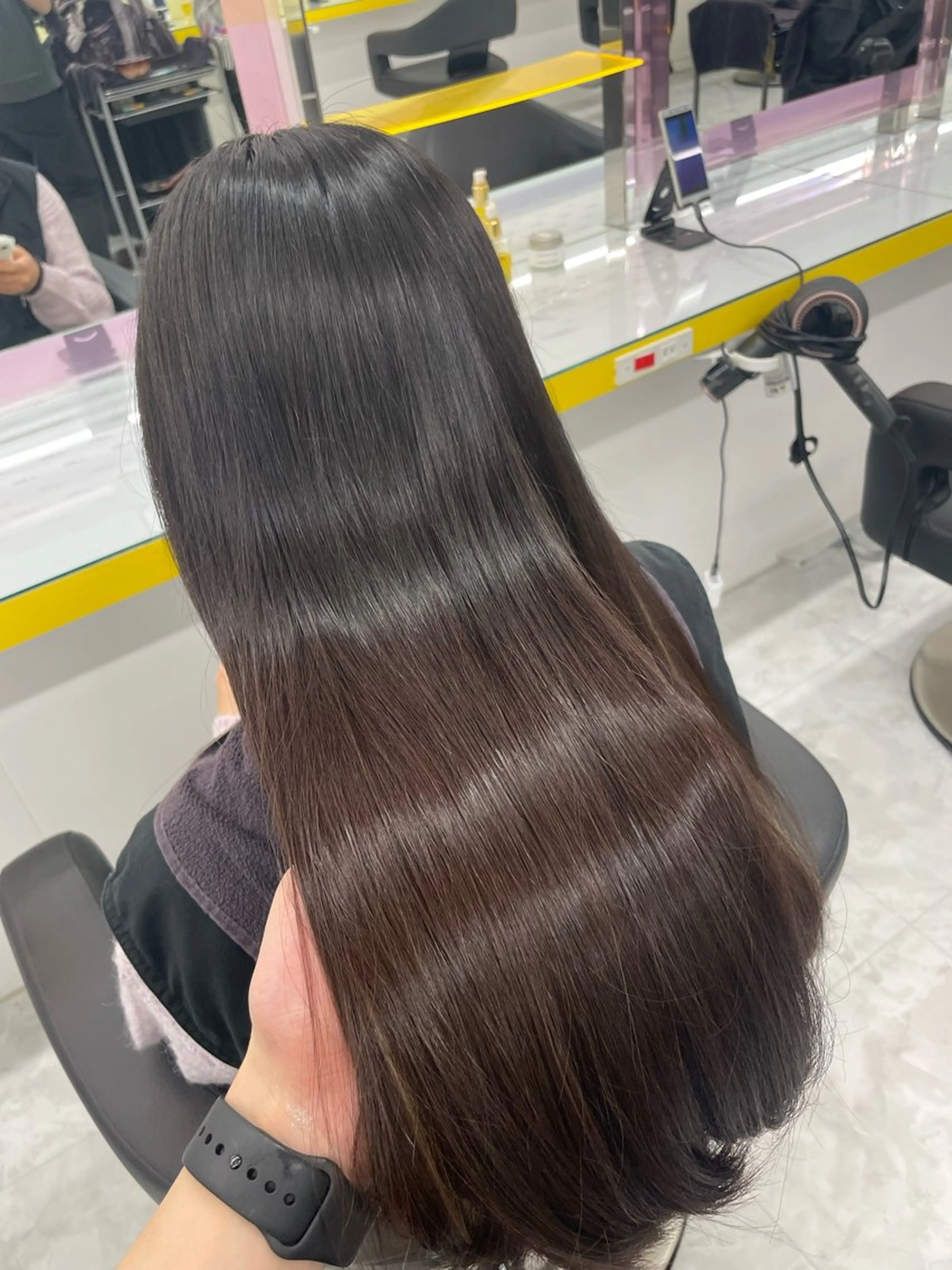 ロング カラー ヘアアレンジ ヘアカラー トリートメント ヘアセット ☁️透明感✖️ トレンド☁️りくのヘアスタイル