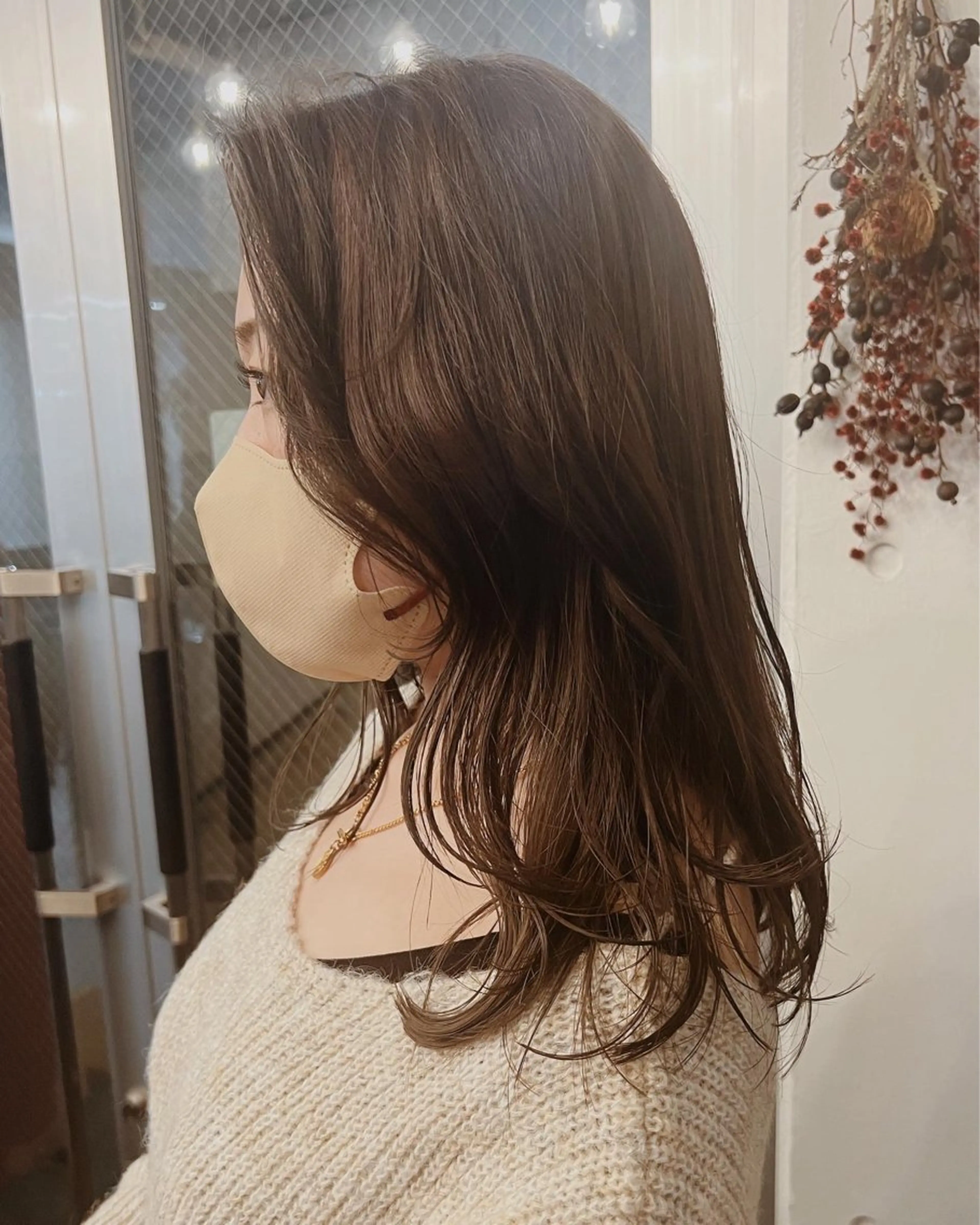 ロング カラー パーマ ヘアアレンジ ロングレイヤー くびれヘア 顔まわりレイヤー 卒業式のヘアスタイル 韓国風ヘア ショートヘア原宿 fifth コシのヘアスタイル