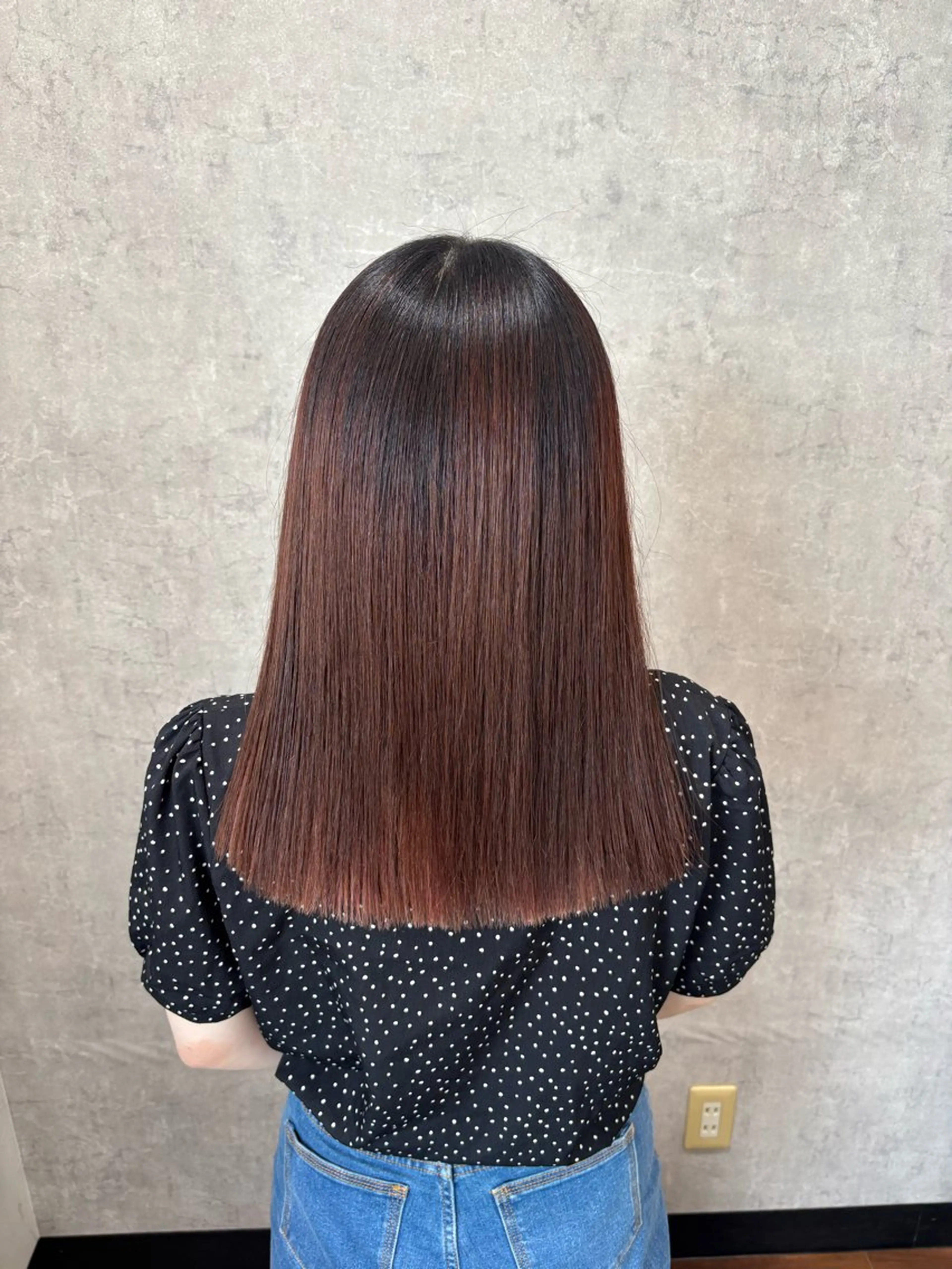 ロング 下山 萌華のヘアスタイル