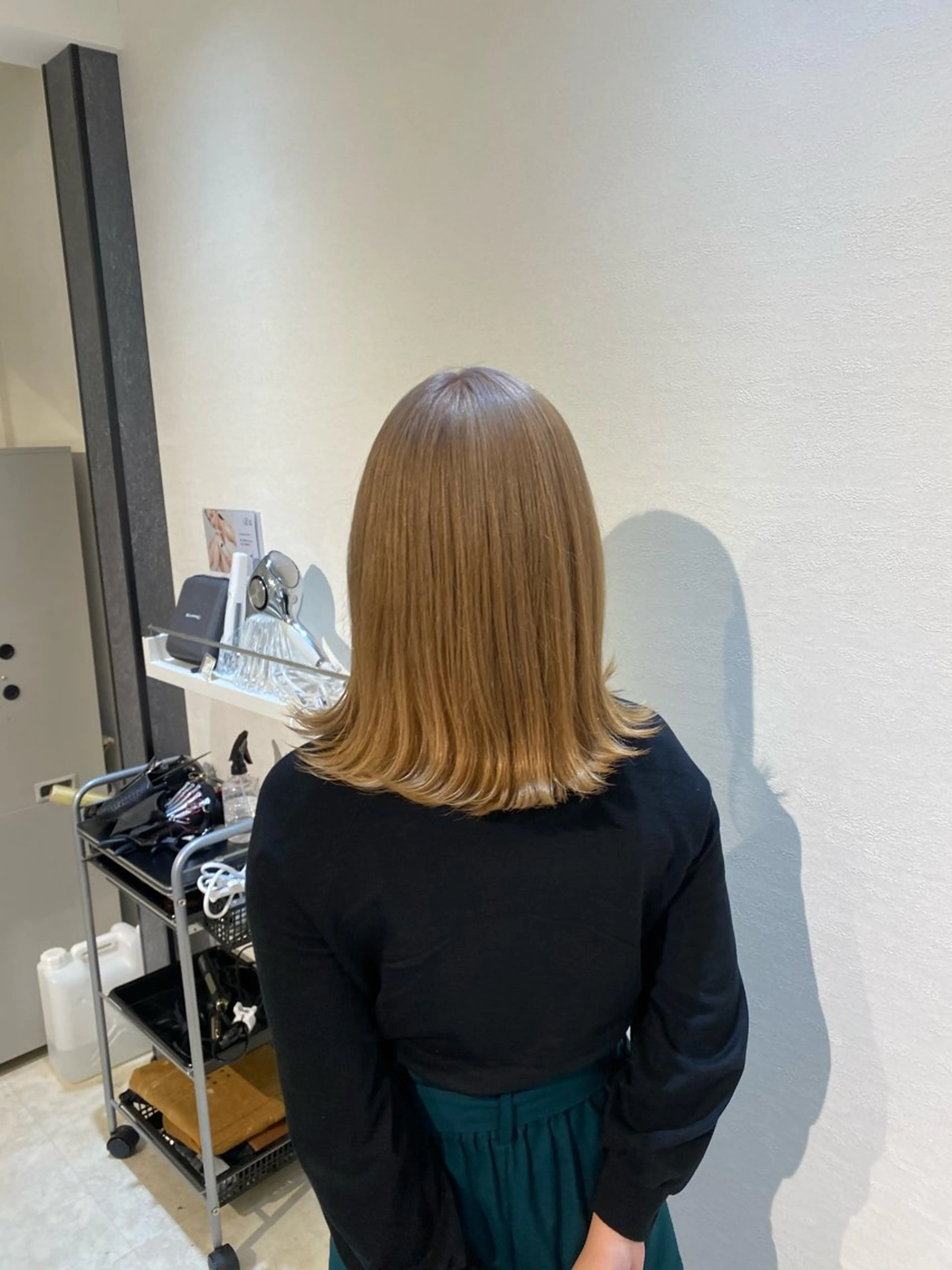 ミディアム カラー バレイヤージュ ベージュカラー ブリーチ ケアブリーチ ダブルカラー 縮毛矯正とレイヤー /杉村凜汰郎のヘアスタイル