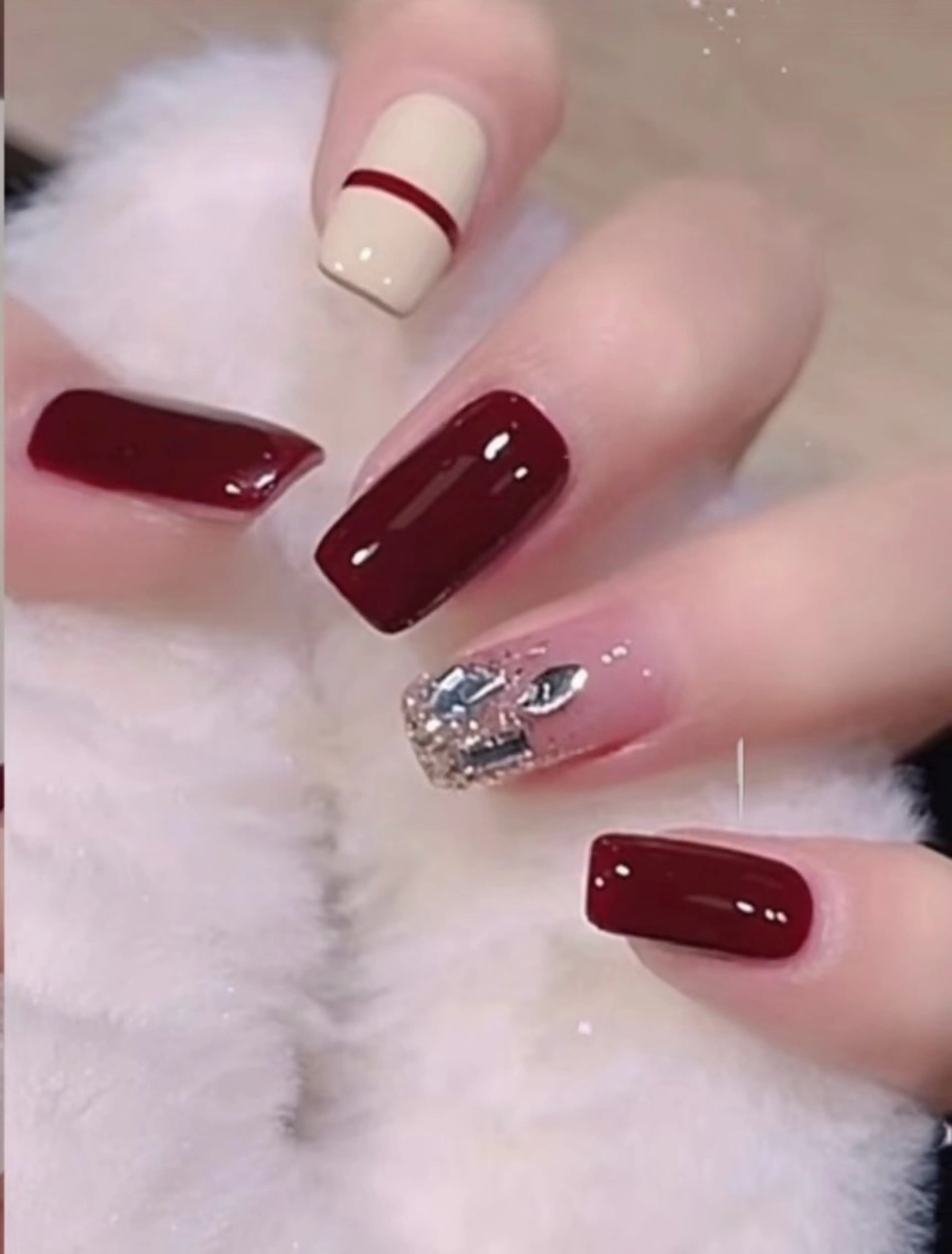 ネイル ハンドネイル H3 Nail Tsuki🦋💙のネイルデザイン