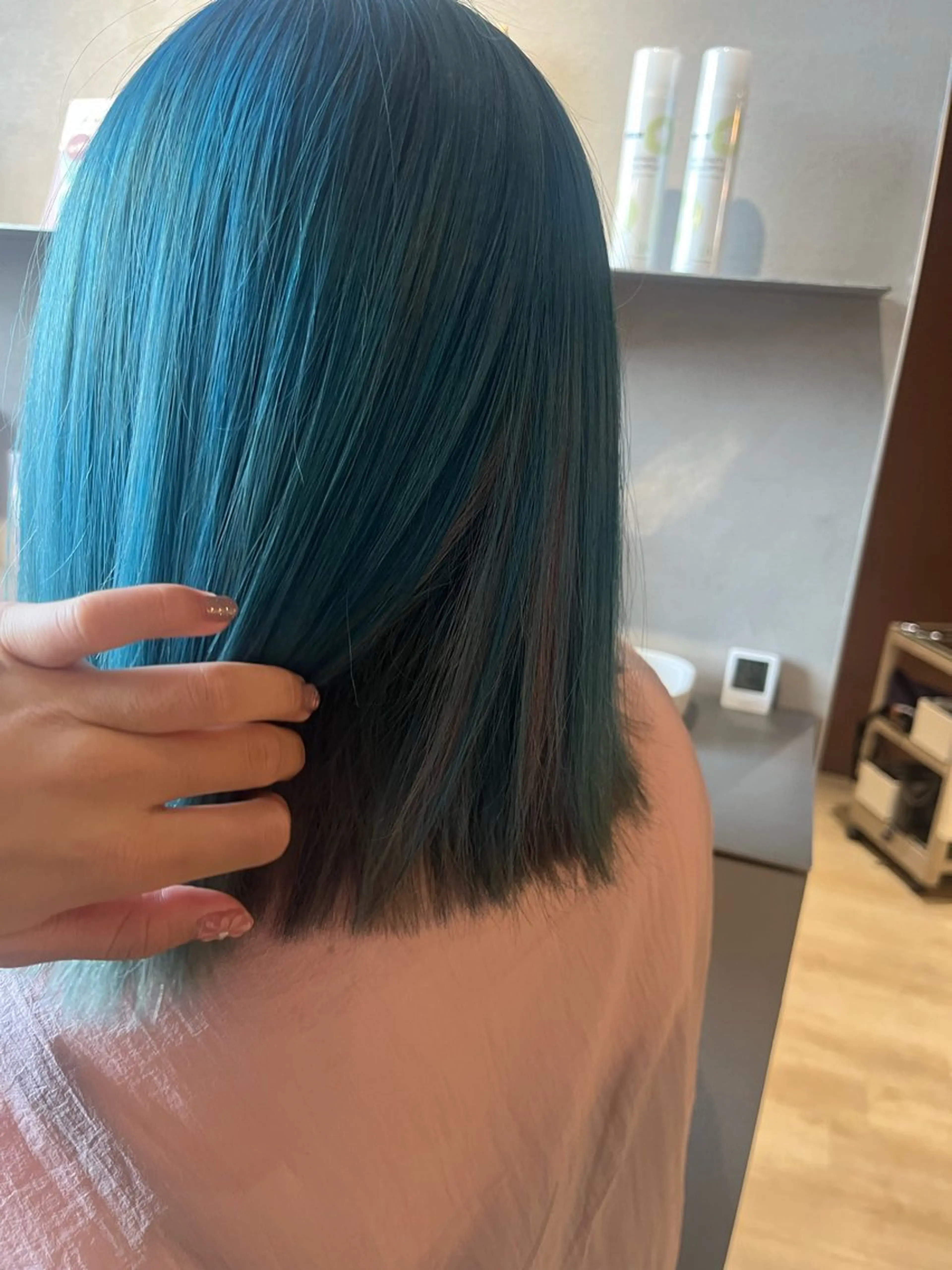 カラー デザインカラー ピンクカラー 中屋 日和のヘアスタイル