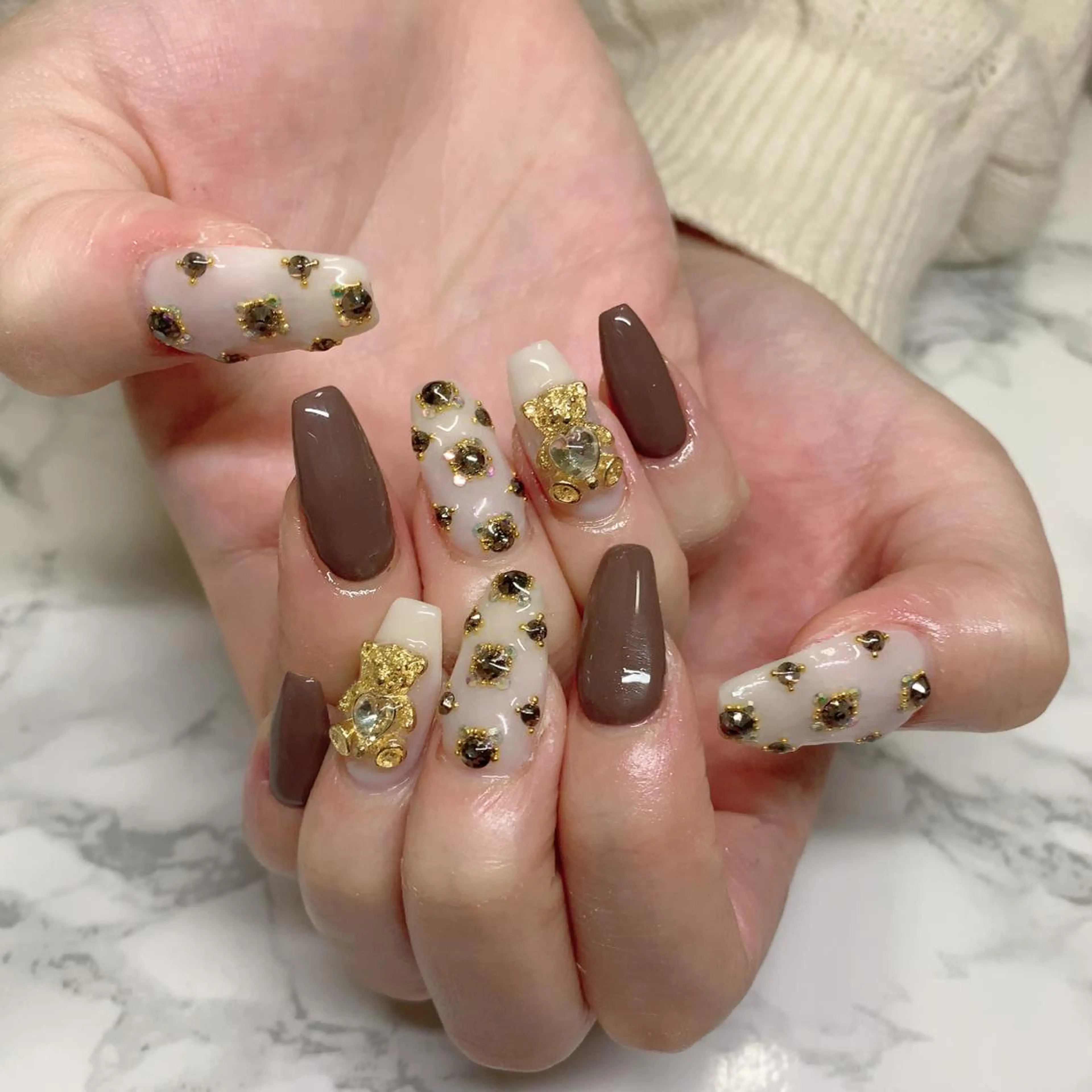 ネイル はな💎ネイル ワンホン、長さ出しのネイルデザイン