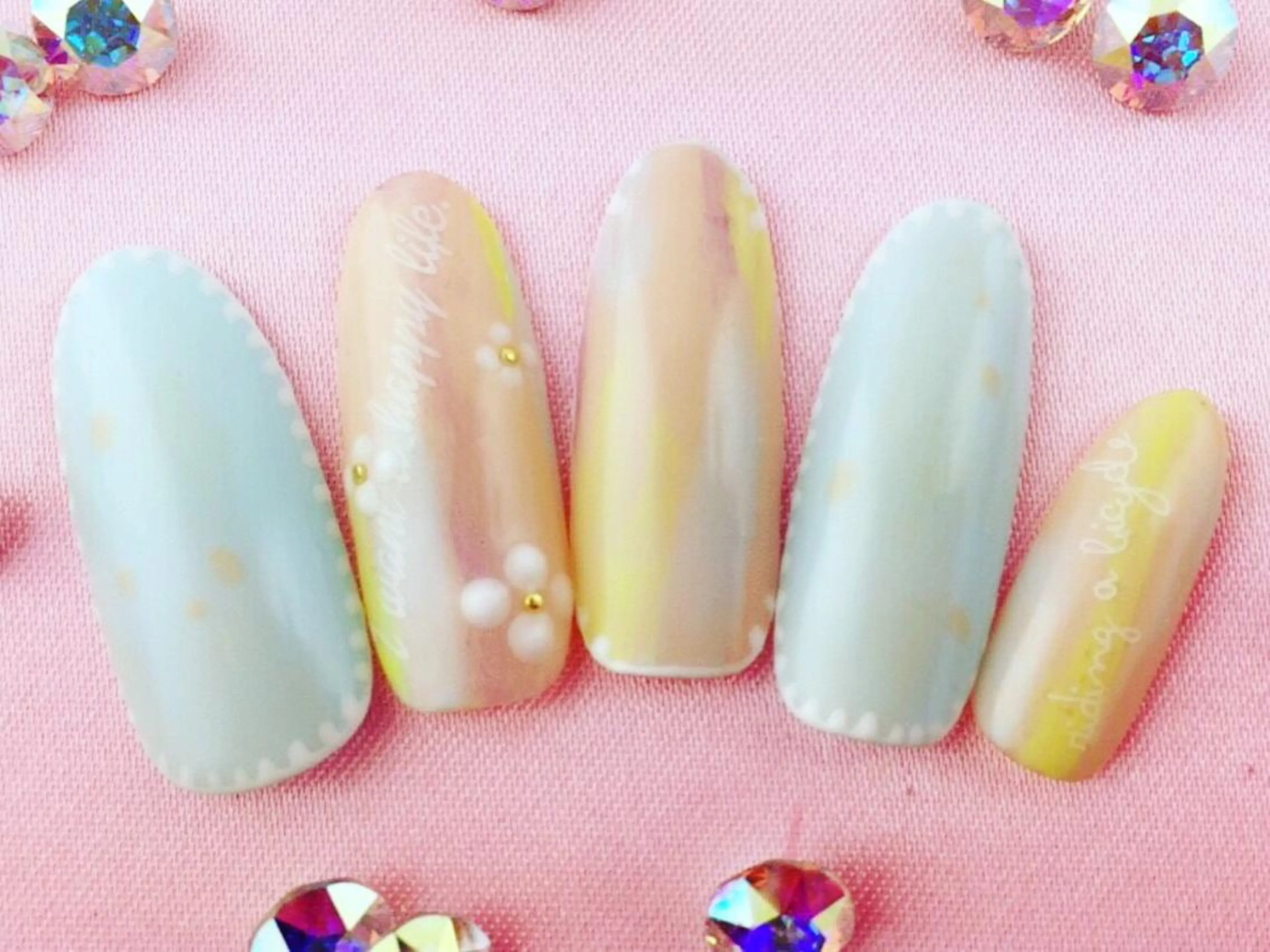 ショート カラー ネイル NAILSGOGO shibuyaのネイルデザイン