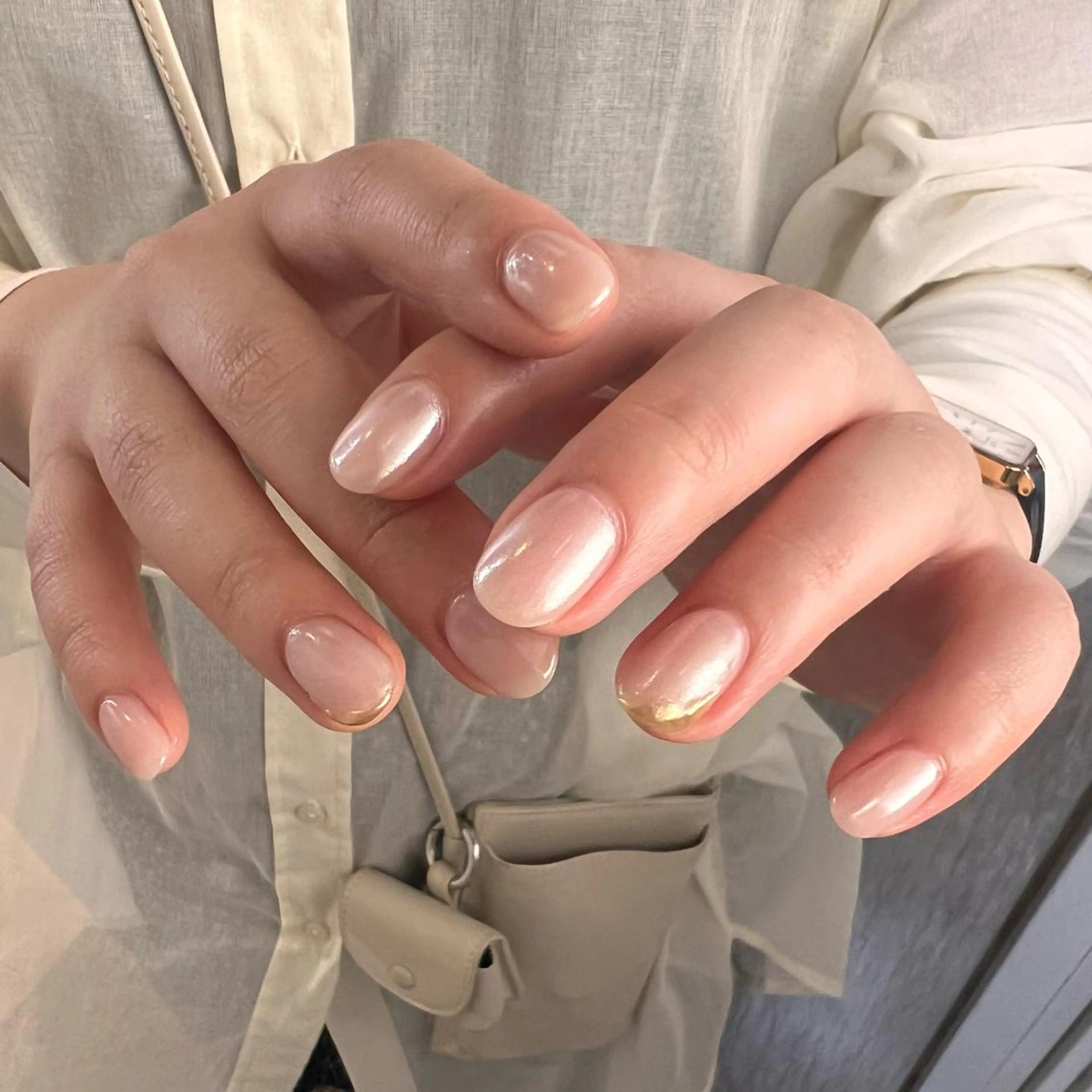 ネイル オーロラネイル ミラーネイル ニュアンスネイル 《ニュアンスネイル》 risaのネイルデザイン