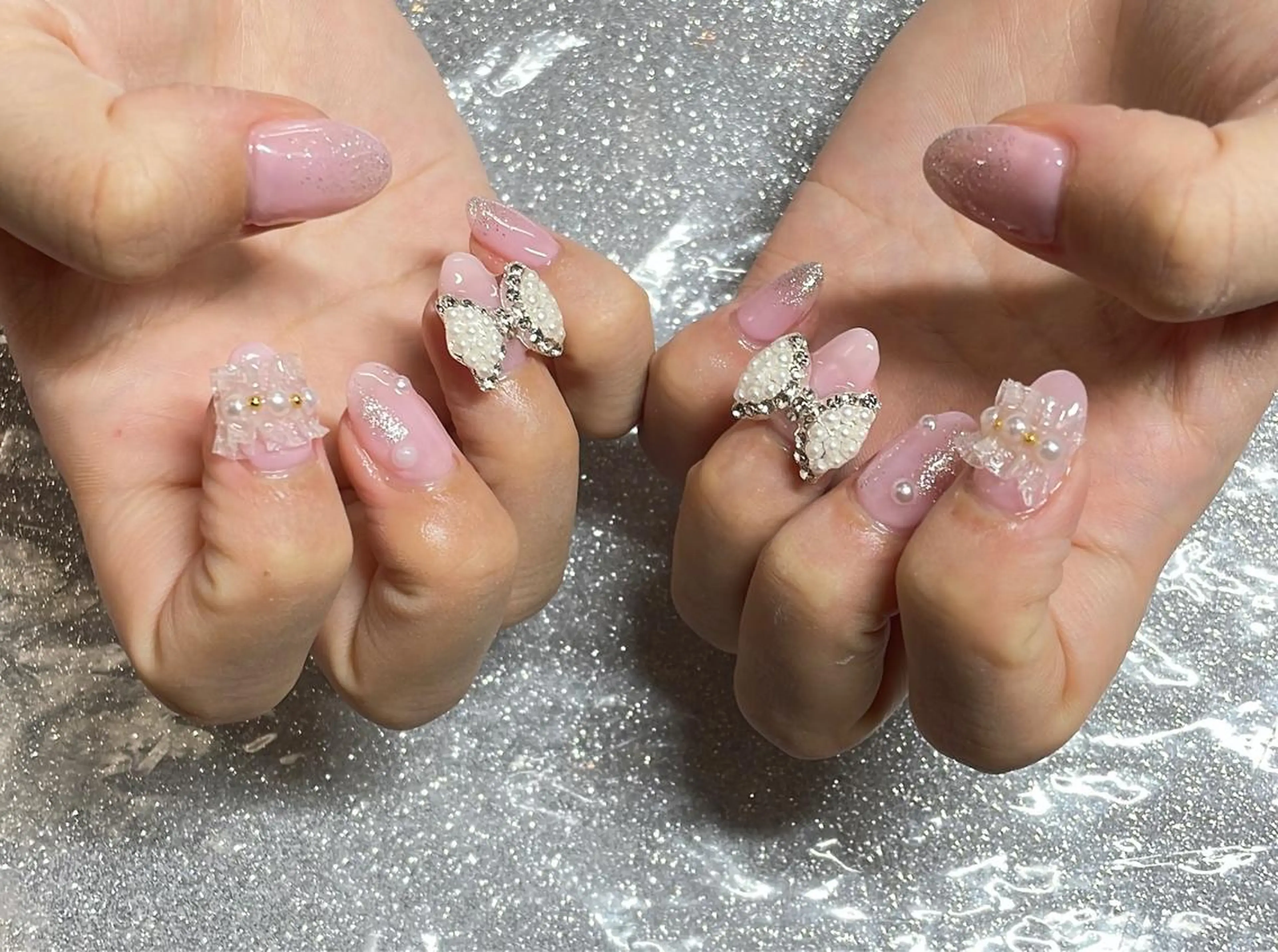 ネイル ハンドネイル VIERU 🌈🎀💖のネイルデザイン