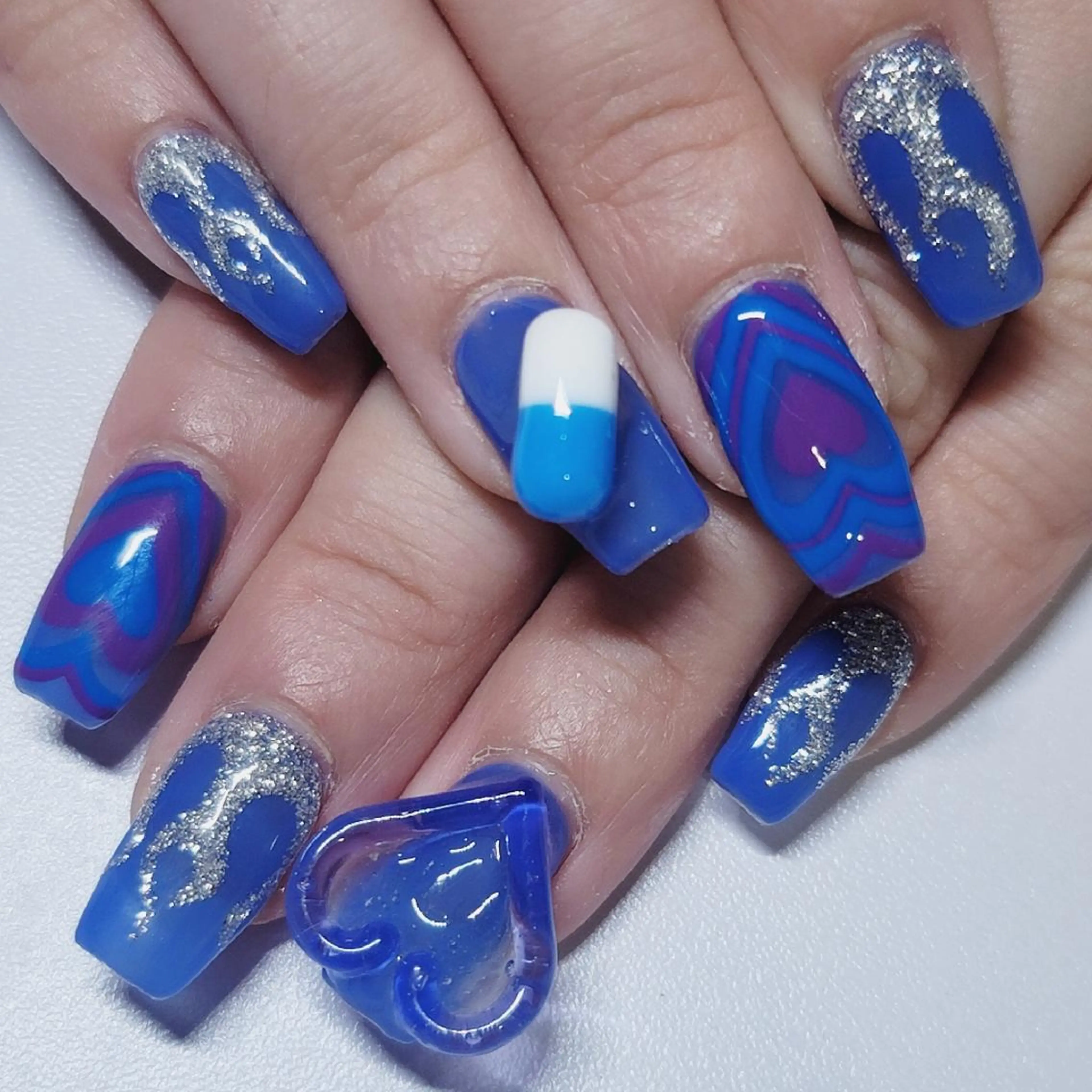 ネイル アートネイル ブルー ハート 持ち込み ワンカラーネイル ハンドネイル よしだ ひろきのネイルデザイン