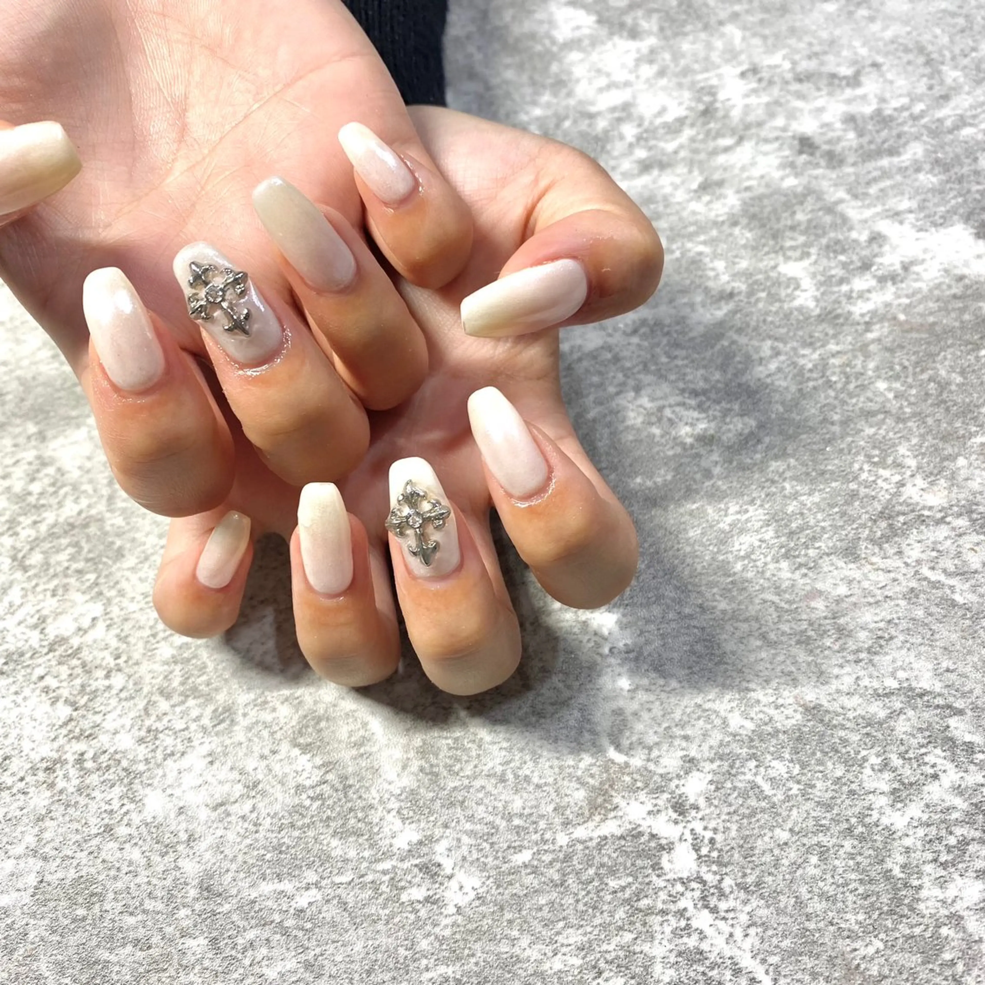 ネイル ホワイト ハンドネイル ★Rinail... .のネイルデザイン