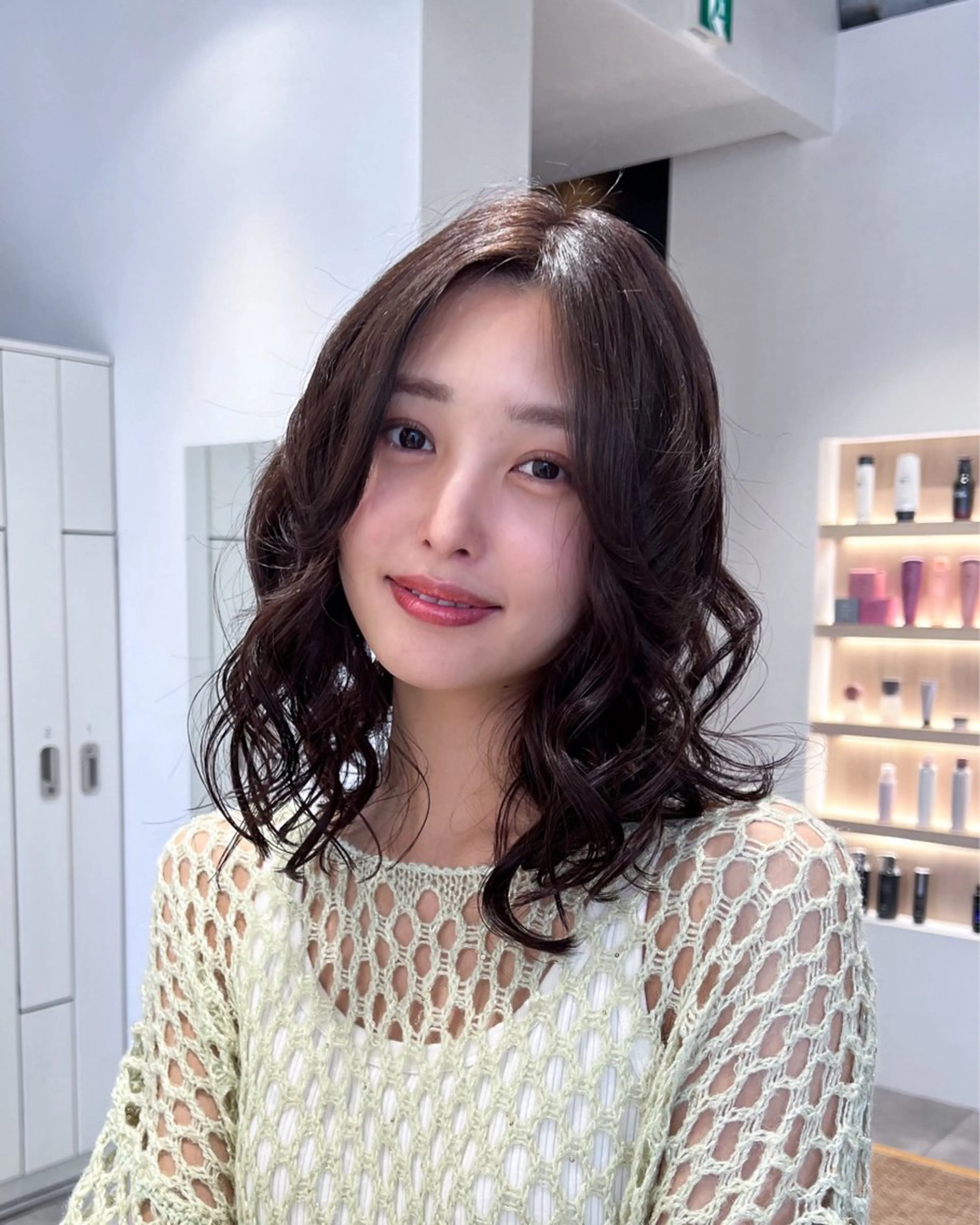 ミディアム パーマ ミディアムパーマ 髪質改善カラー Unami 太田英寿のヘアスタイル