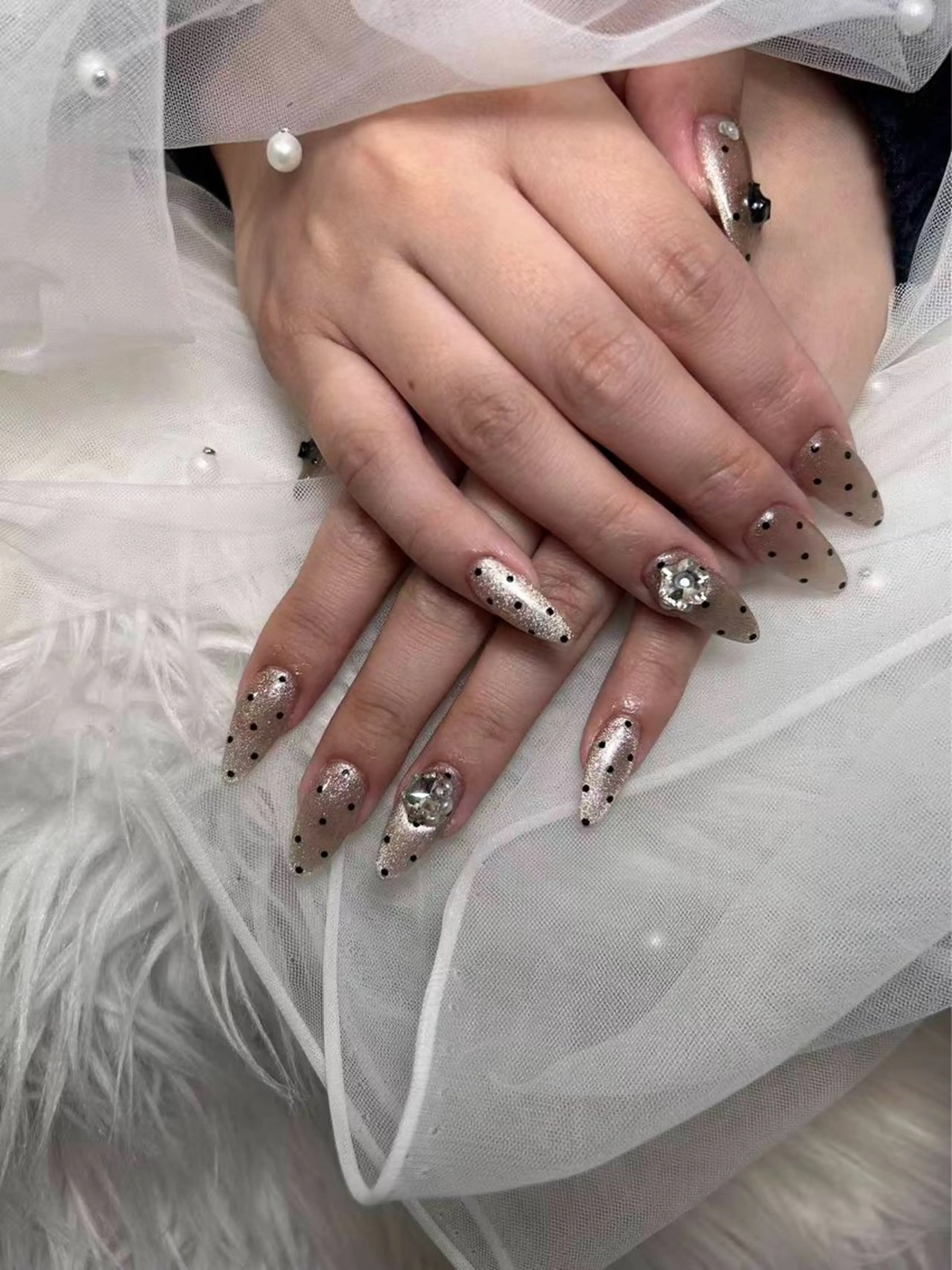 ネイル ハンドネイル 🌈 Laule'aのネイルデザイン