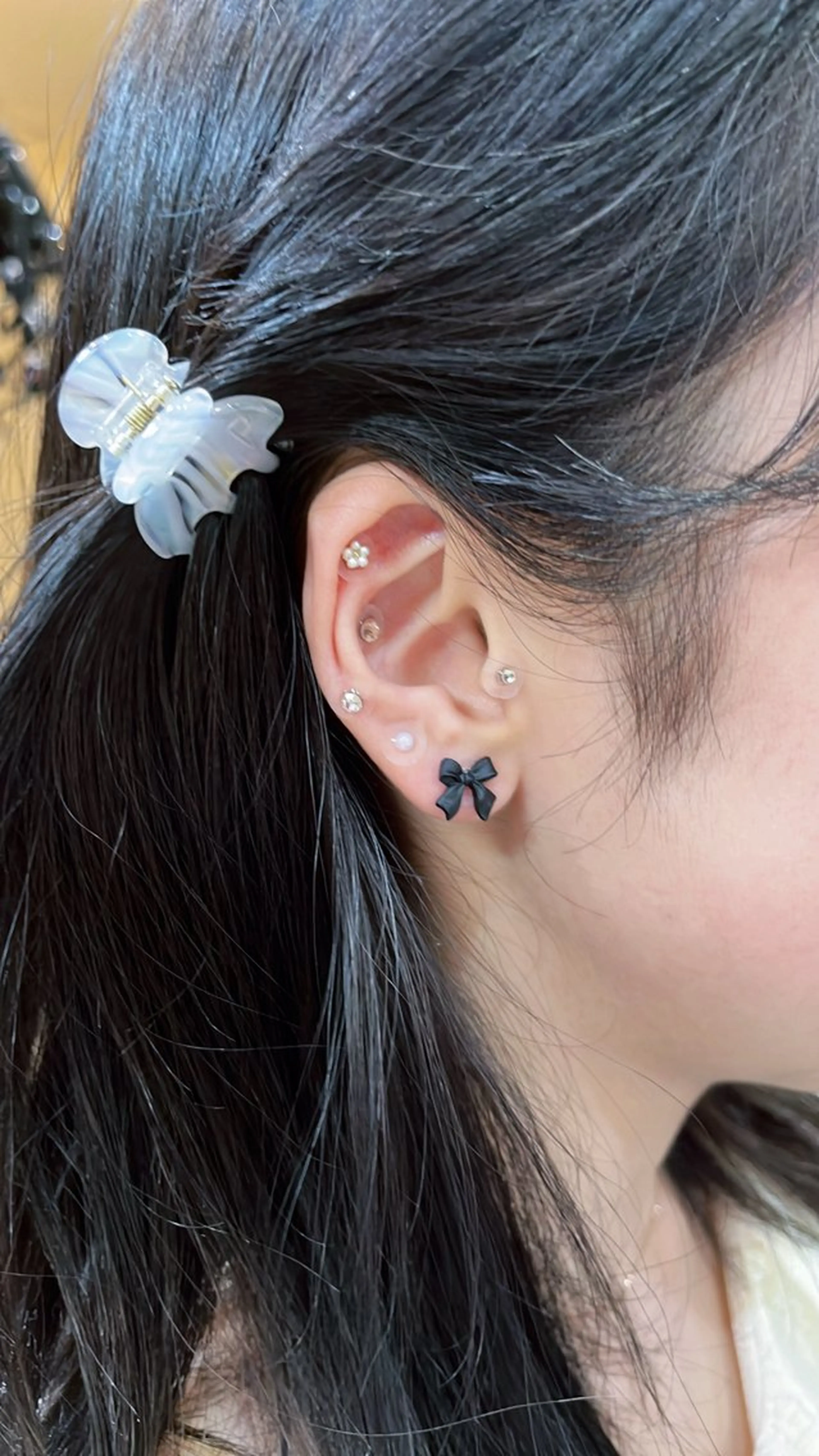 【SNSで大人気】 《話題の耳ツボジュエリー×コテ巻き仕上げ》で気分もアップ🎀💭の写真