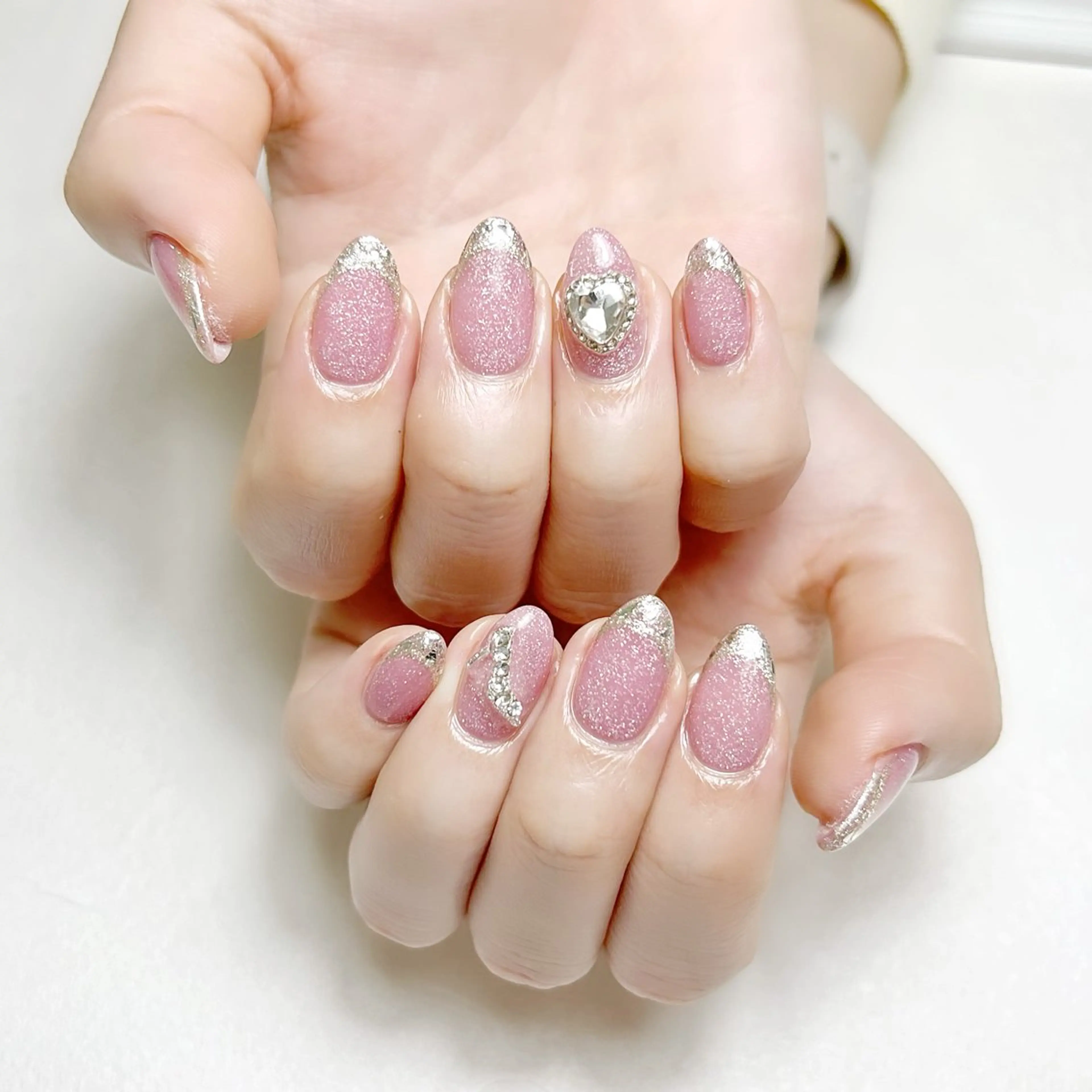 ネイル フレンチネイル ガラスフレンチ オフィスネイル rouse nail RISATOのネイルデザイン